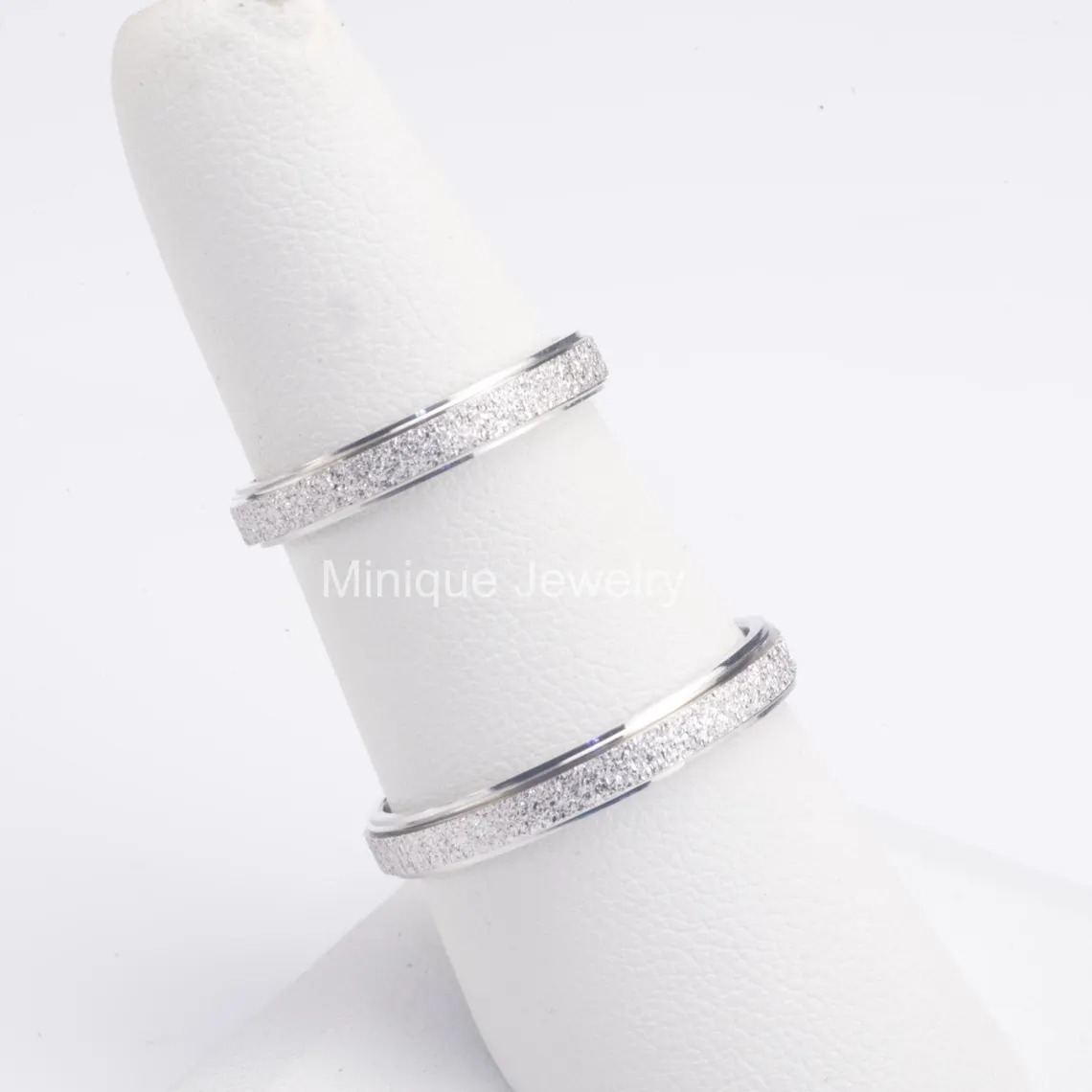 Professional Looking Spinner Ring_thumbnail_3