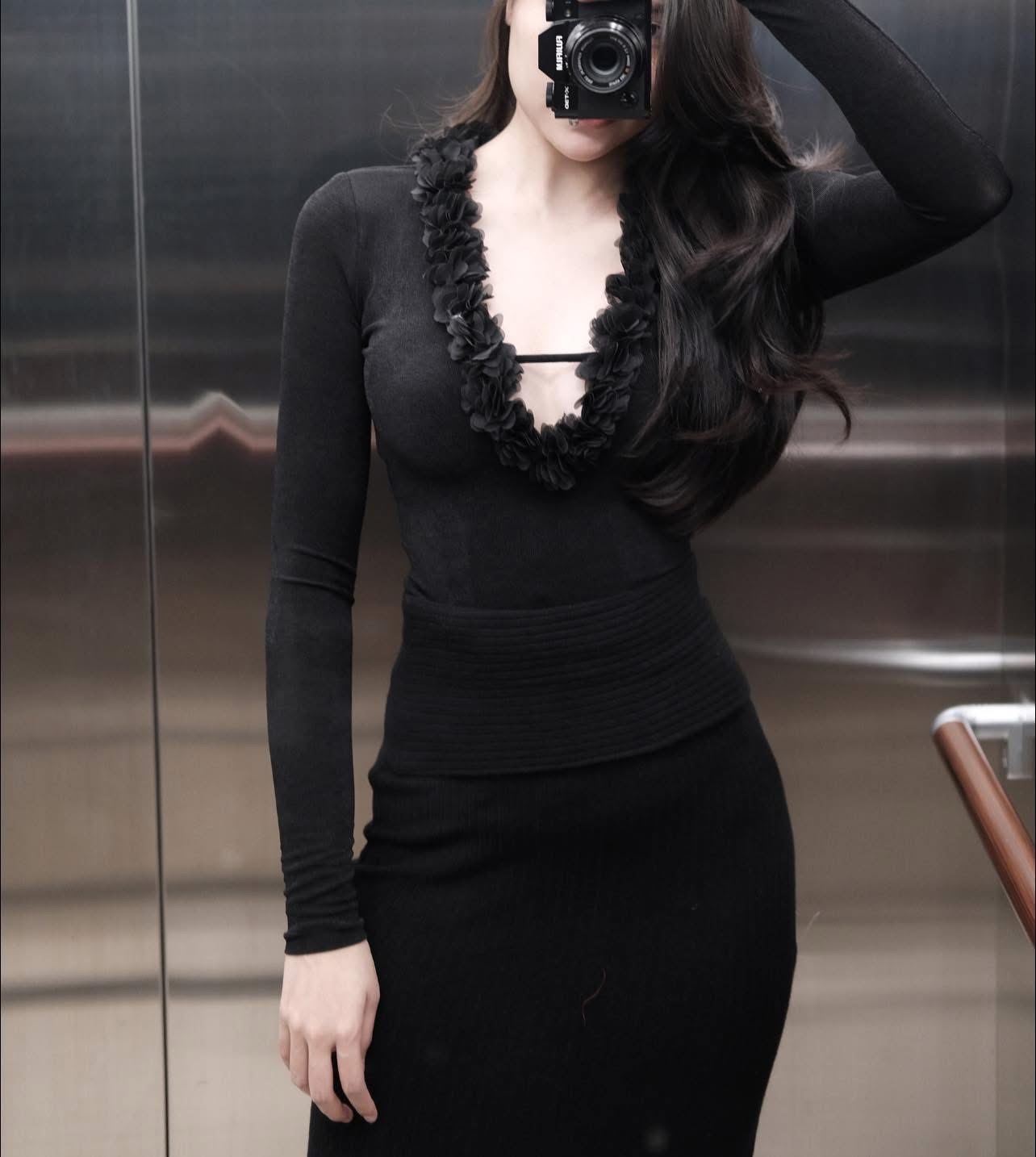 Áo viền cổ hoa_thumbnail_10