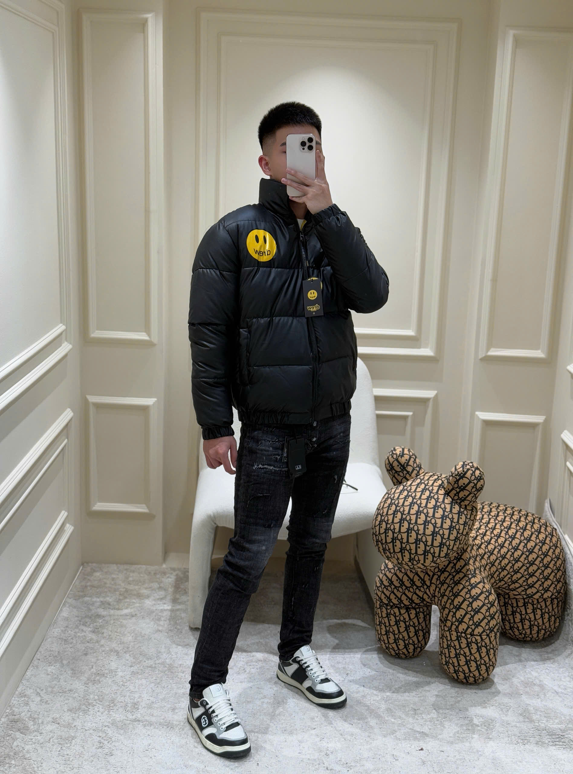 Áo Khoác Phao Drew Đen Lót Vàng_thumbnail_4