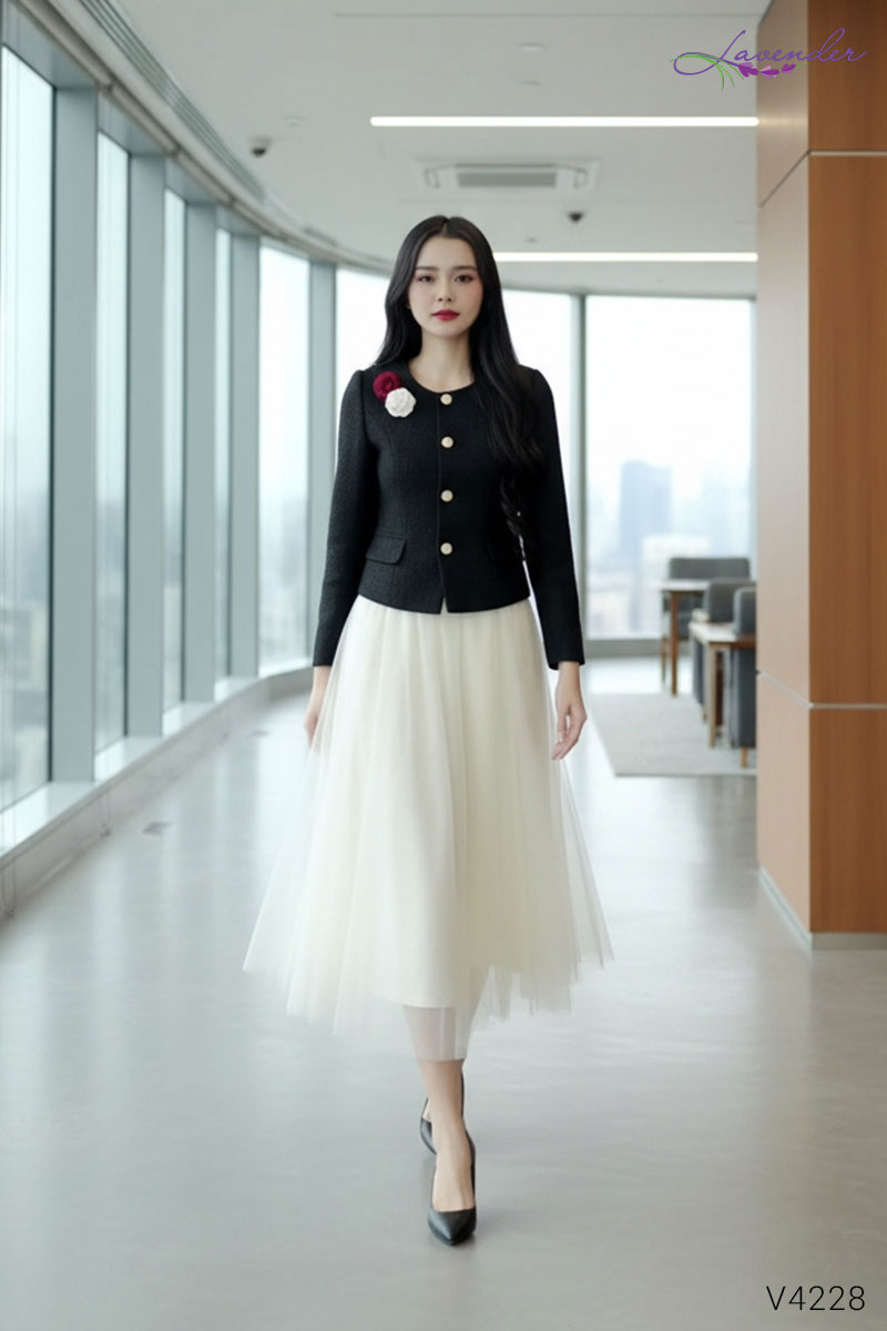 Áo dạ tweed cổ tròn đính hoa vai V4228_thumbnail_2