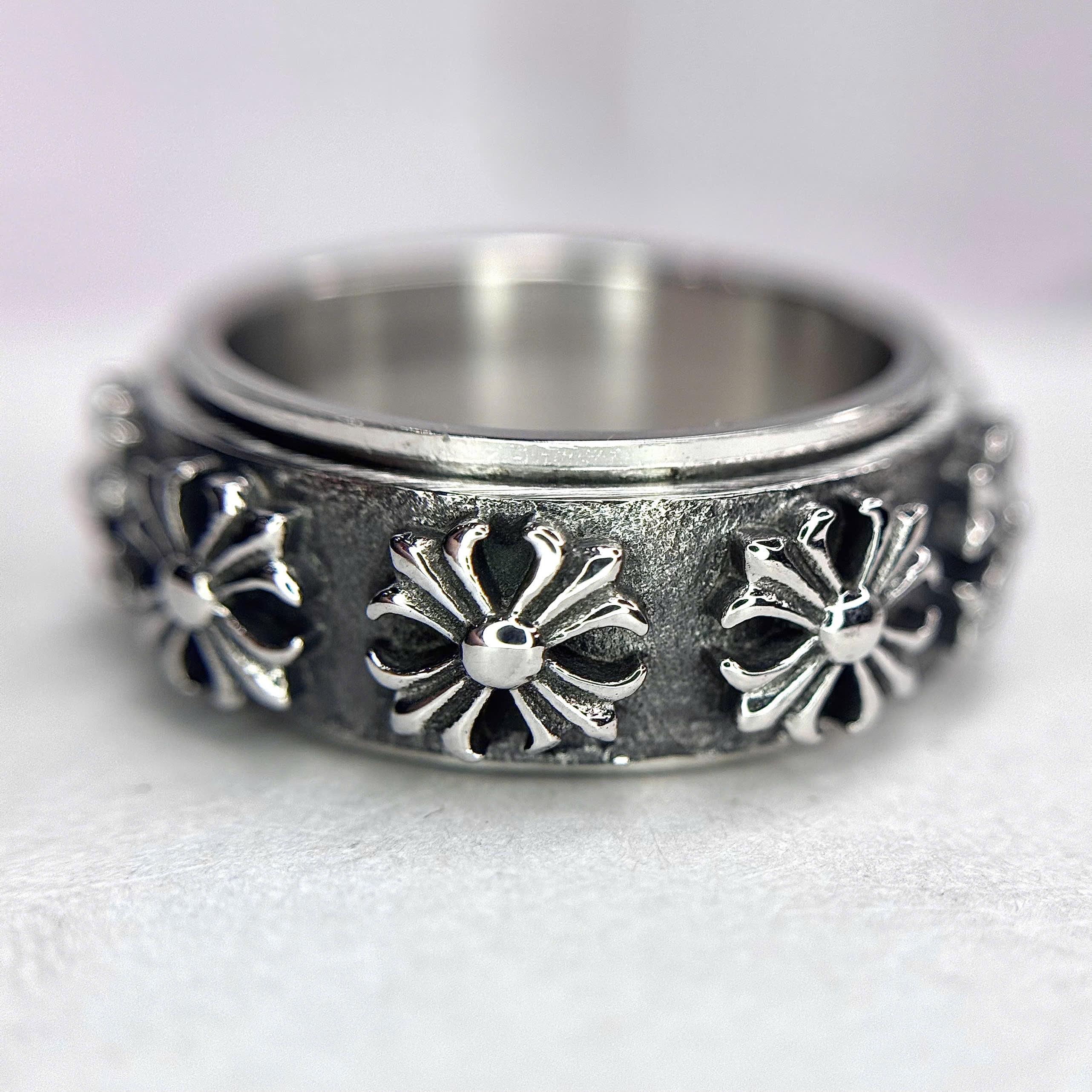 Nhẫn chrome heart size 8