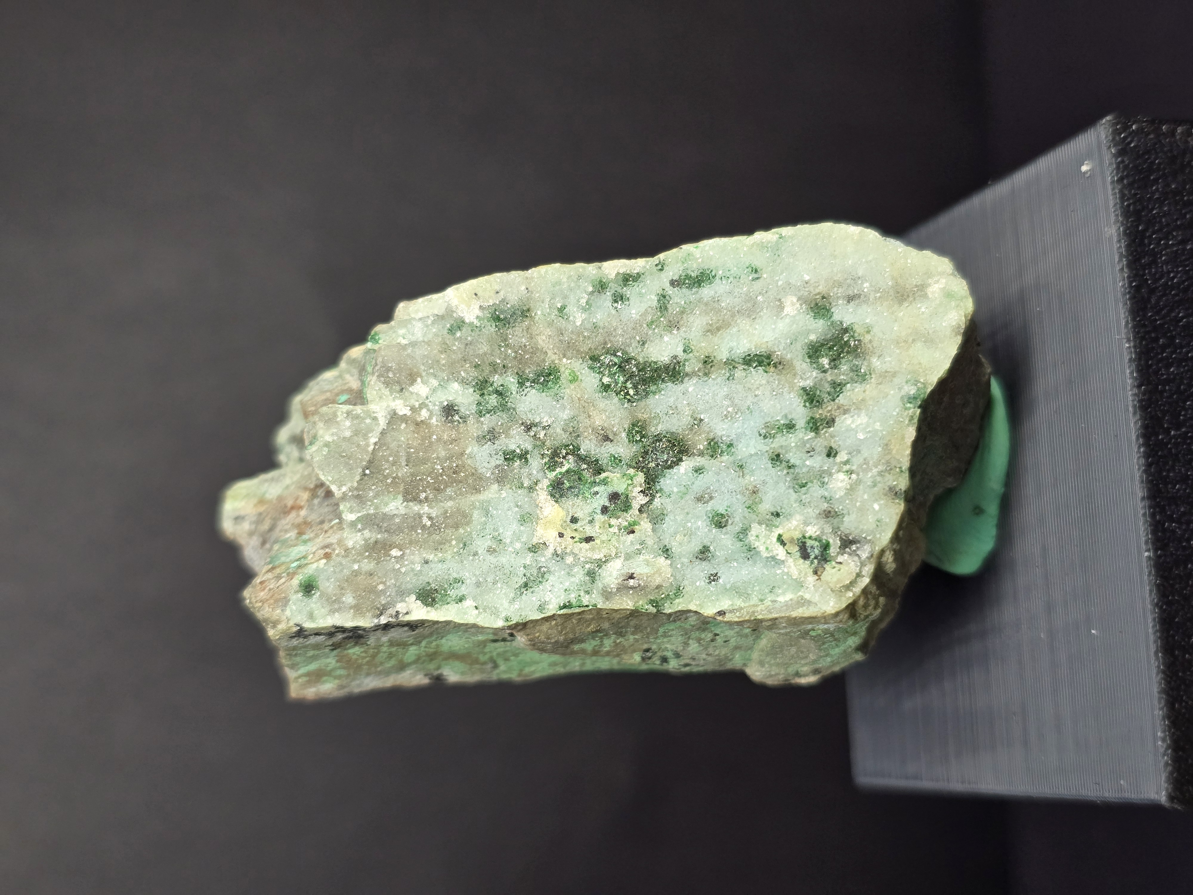 Tinh Thể Chrysocolla Cộng Sinh Thạch Anh (Sugar Chrysocolla) Và Dendritic Nhánh Cây