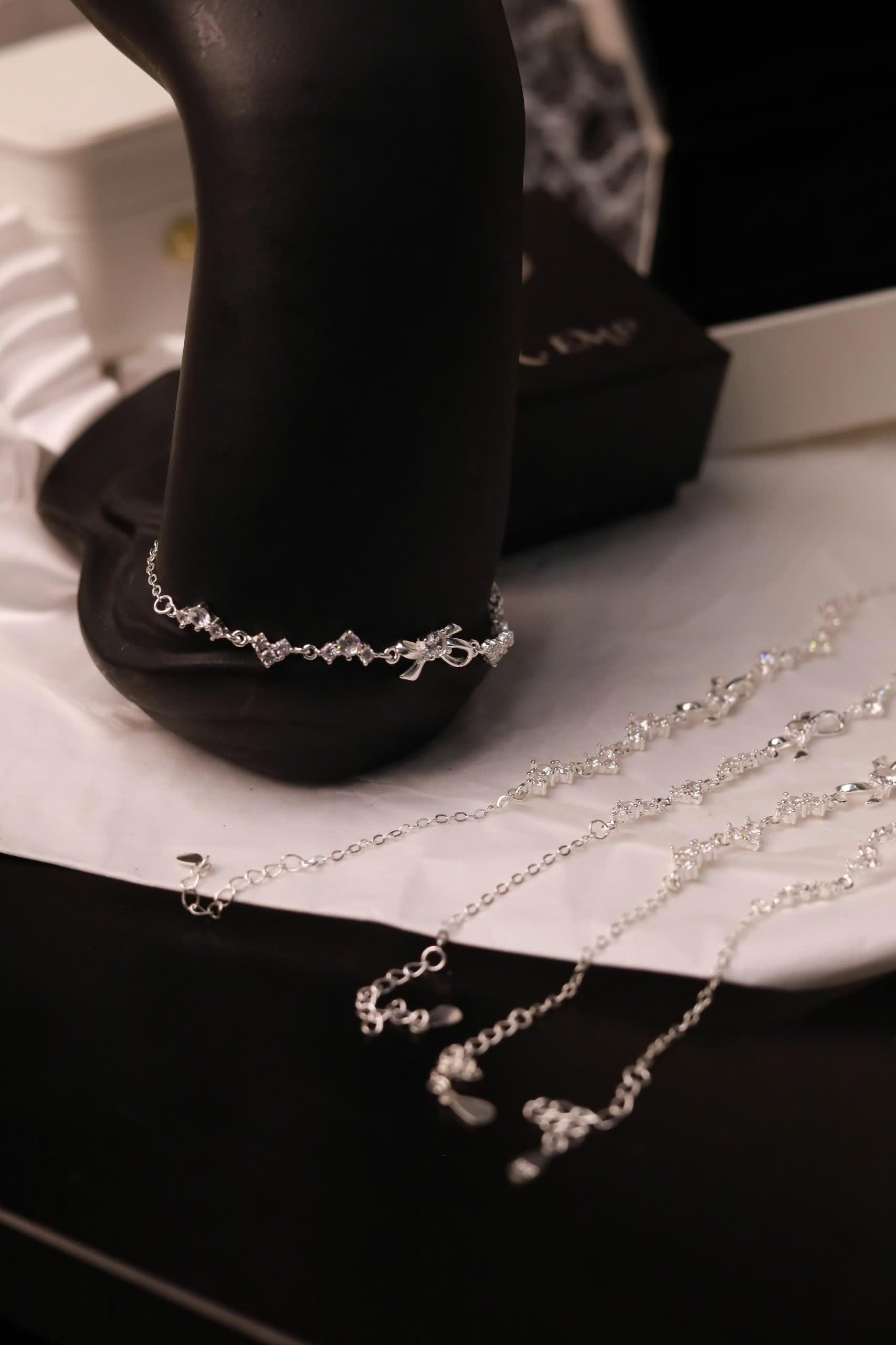 Vòng tay bạc nơ đính đá xi bạch kim_thumbnail_4