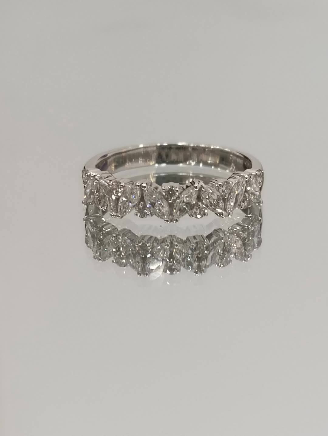 Nhẫn Kim Cương Marquise