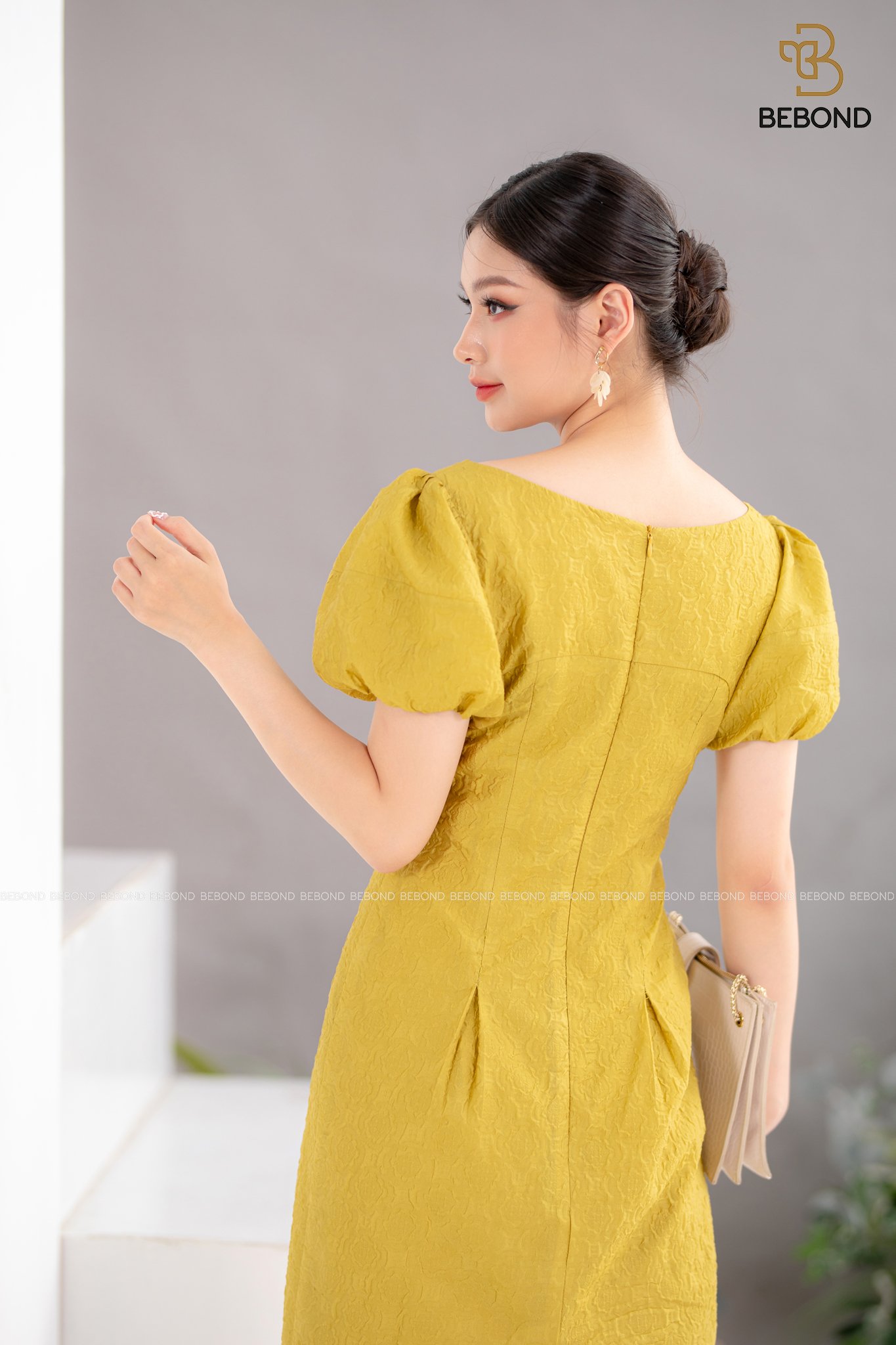 Đầm ôm màu xanh cốm non- JENNIFER_thumbnail_2