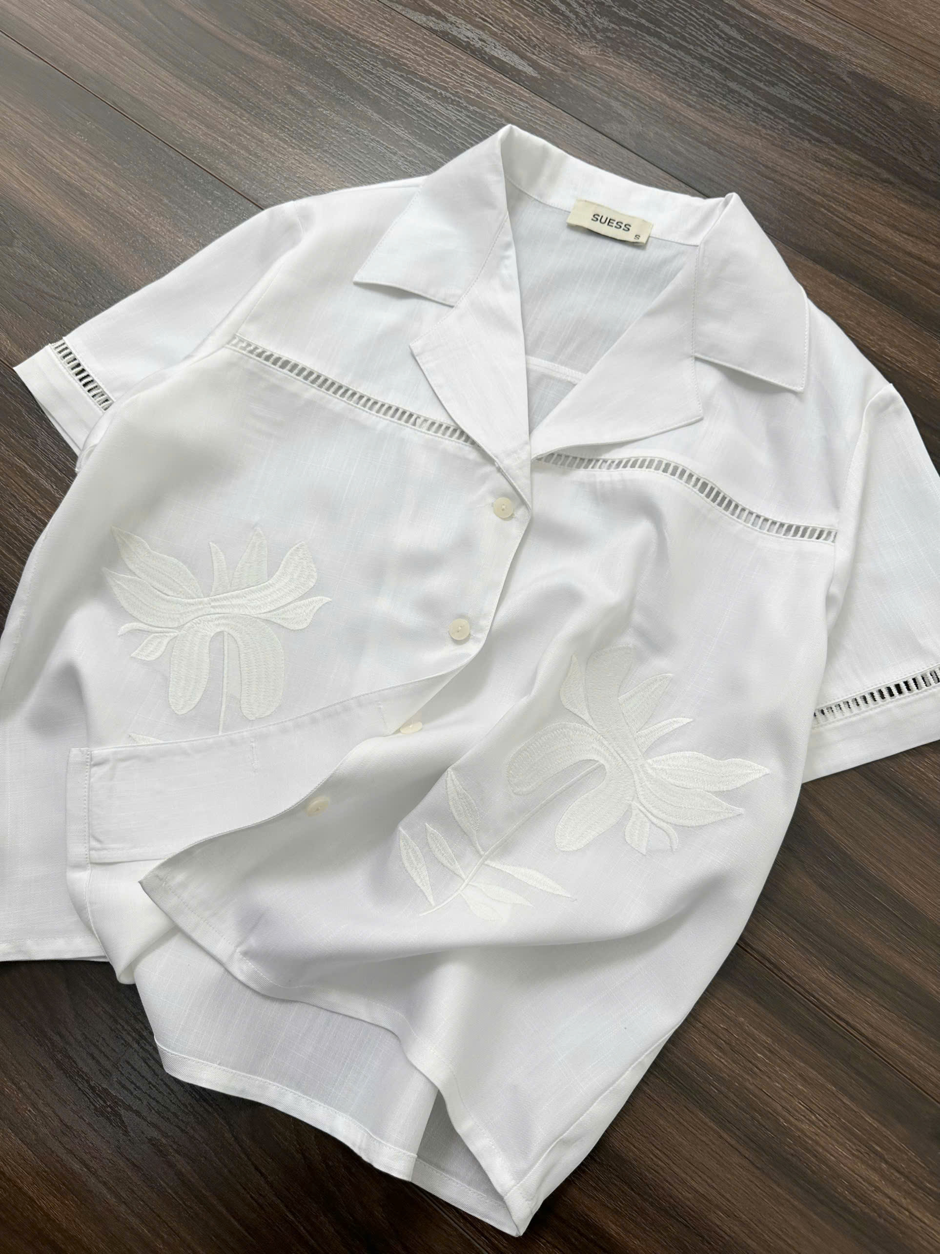 SALE A418 ÁO SOMI TRẮNG THÊU HOA_thumbnail_9