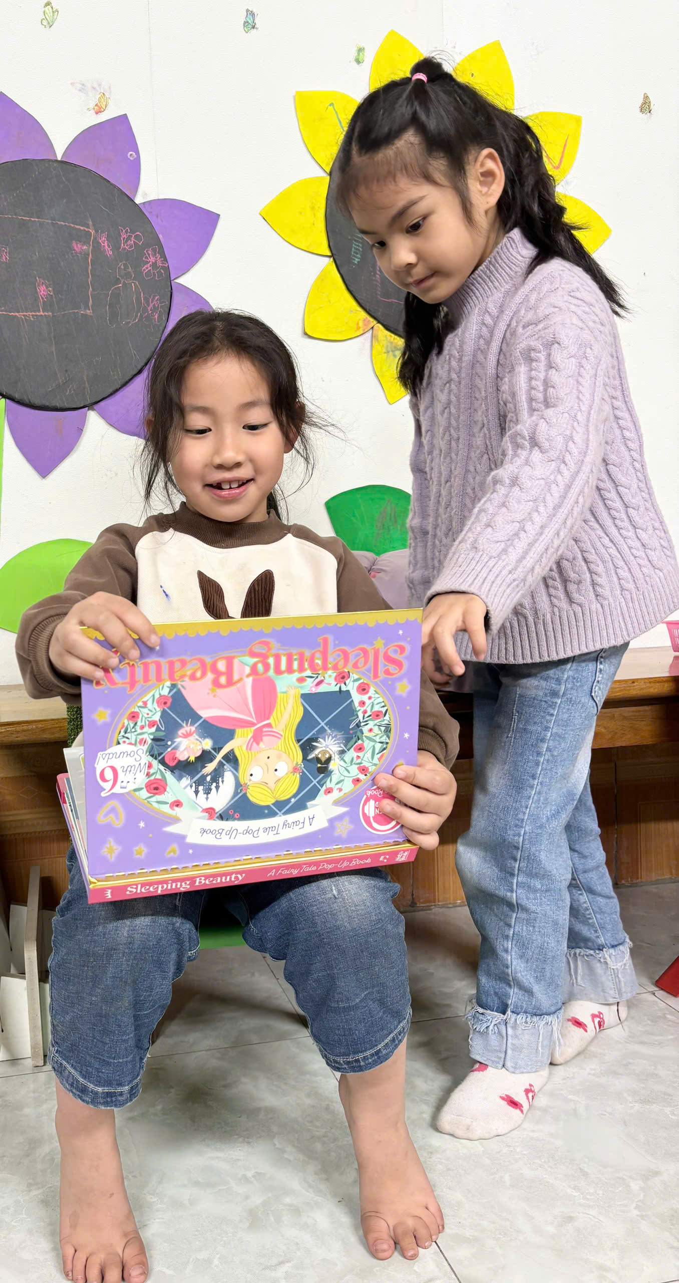 FAIRYTALES POP-UP SOUND BOOK: SLEEPING BEAUTY (North Parade)_thumbnail_16