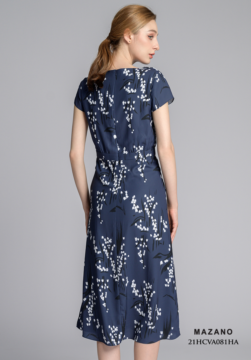 Váy xanh than họa tiết hoa chuông cổ đổ_thumbnail_4