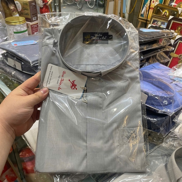 Áo sơ mi xám vải Ý ngắn tay Rosa size L_thumbnail_0