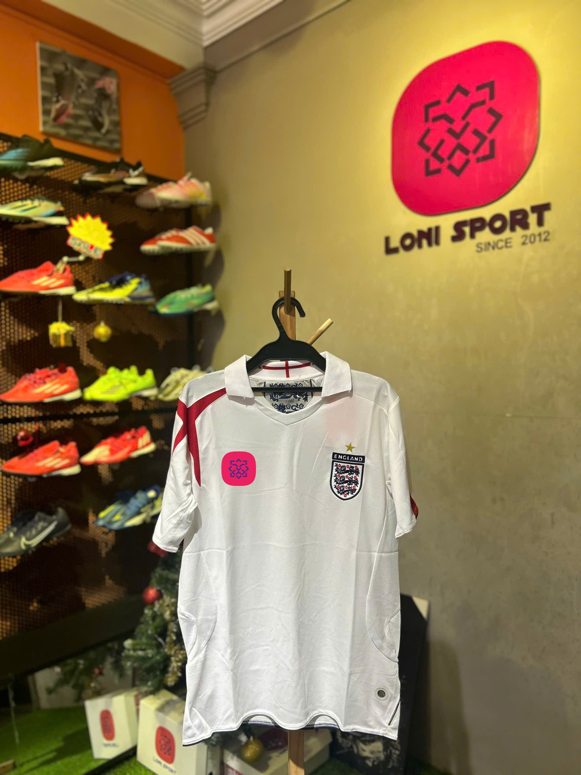 Áo Retro tuyển Anh sân nhà trắng 2006_thumbnail_1