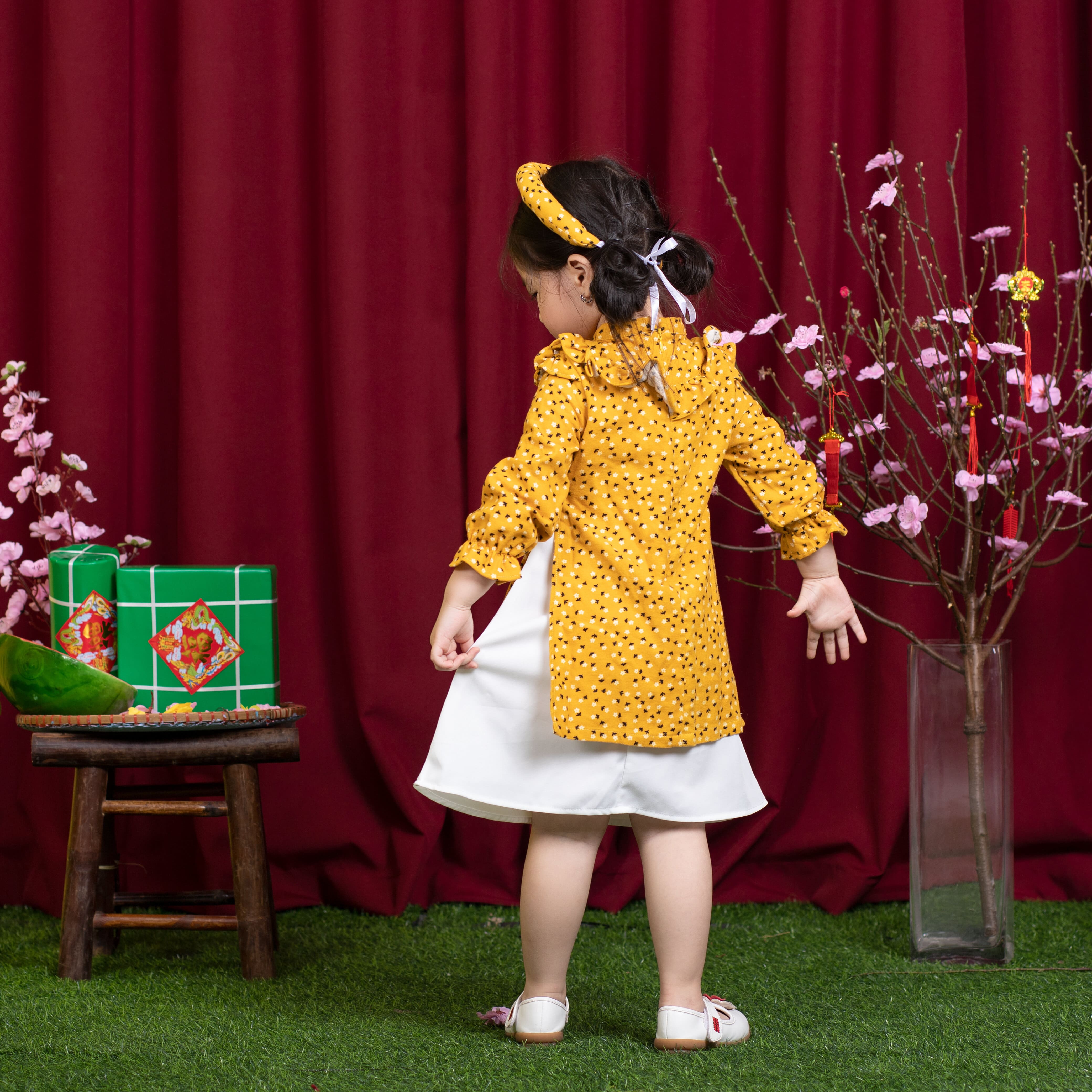 Áo dài cách tân hoa nhí kèm mấn_thumbnail_2