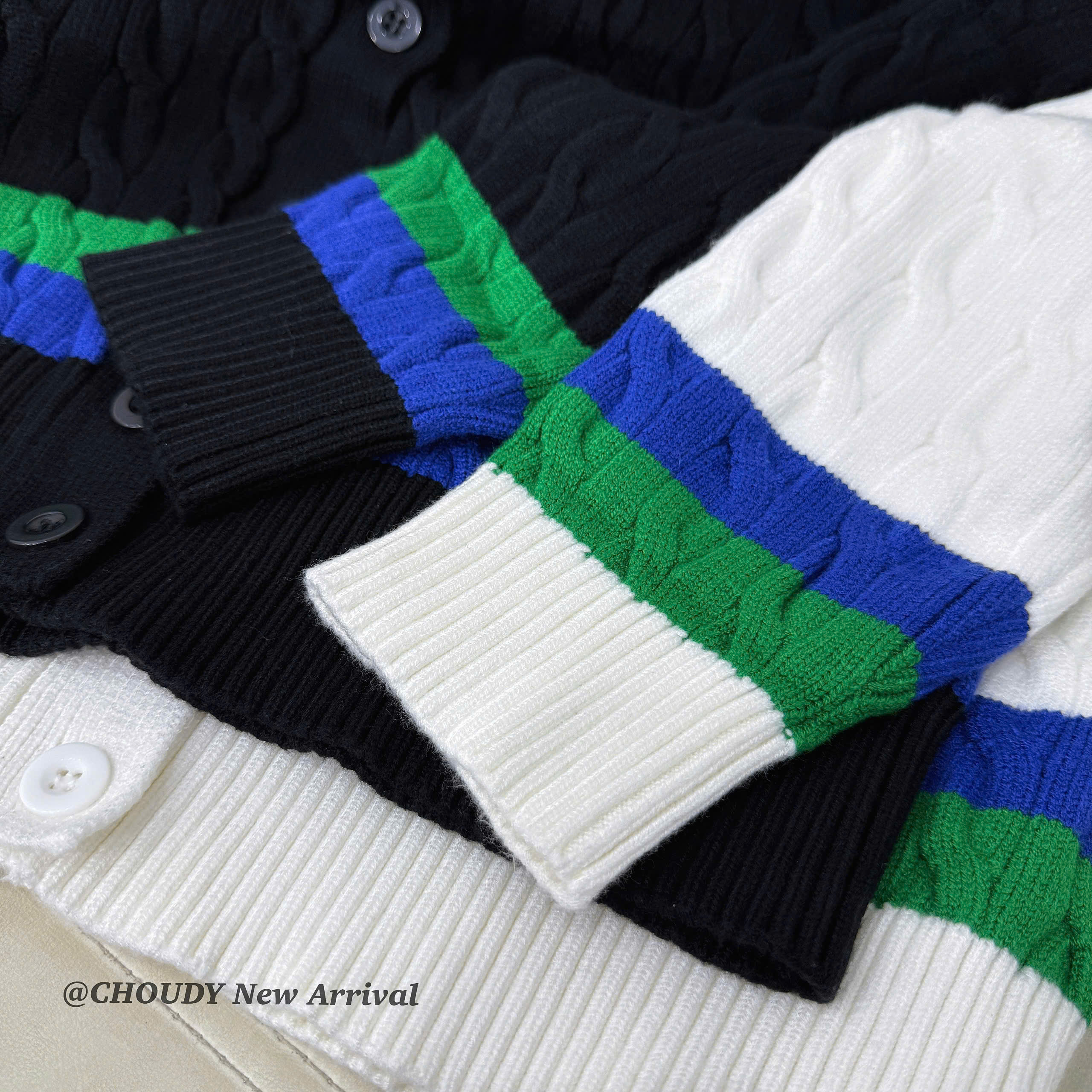 U717 ÁO DỆT KIM 2 MÀU_thumbnail_3