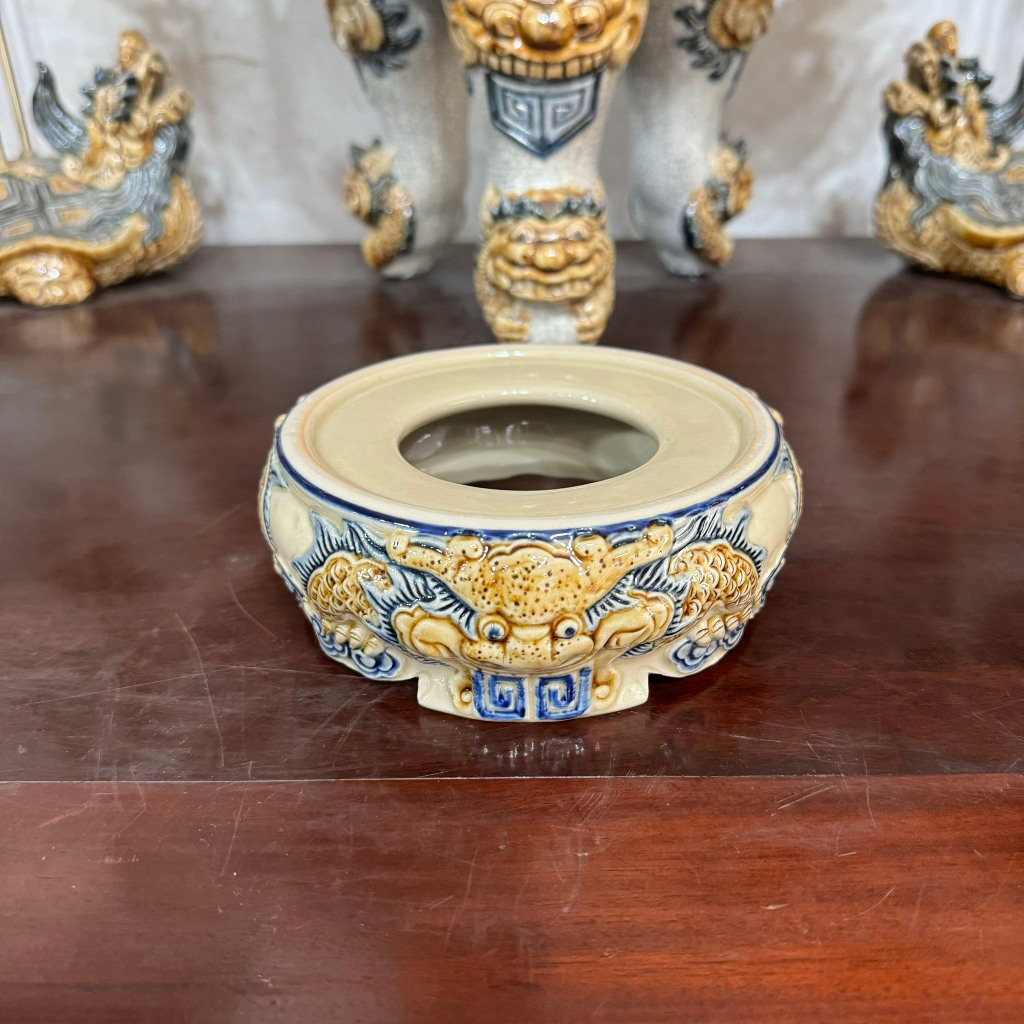 Đồ Thờ Cúng Chân - Đế - Kệ Bát Hương Hoàng Thổ Đắp Nổi Hoạ tiết Sen - Rồng - Nghệ Nhân Bát Tràng