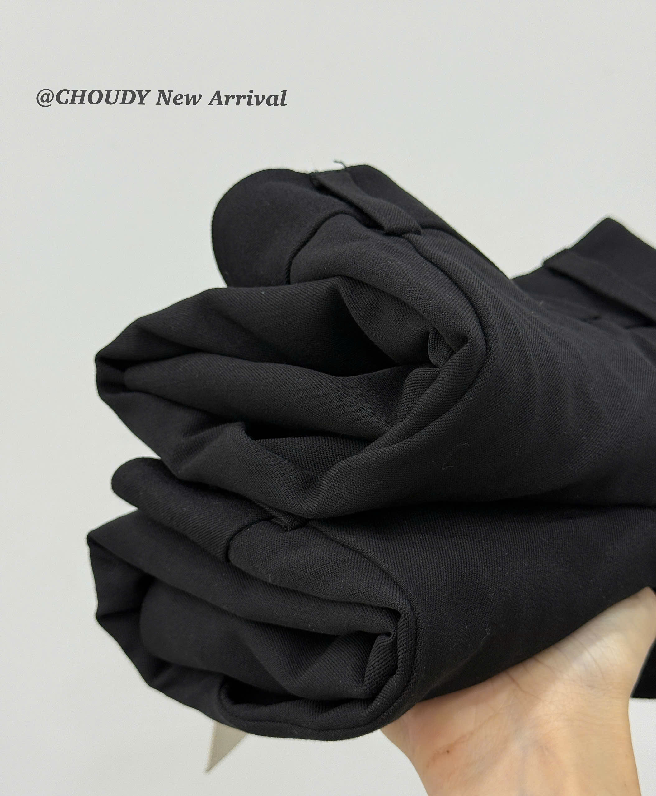 Q931 QUẦN SHORT ĐEN_thumbnail_3