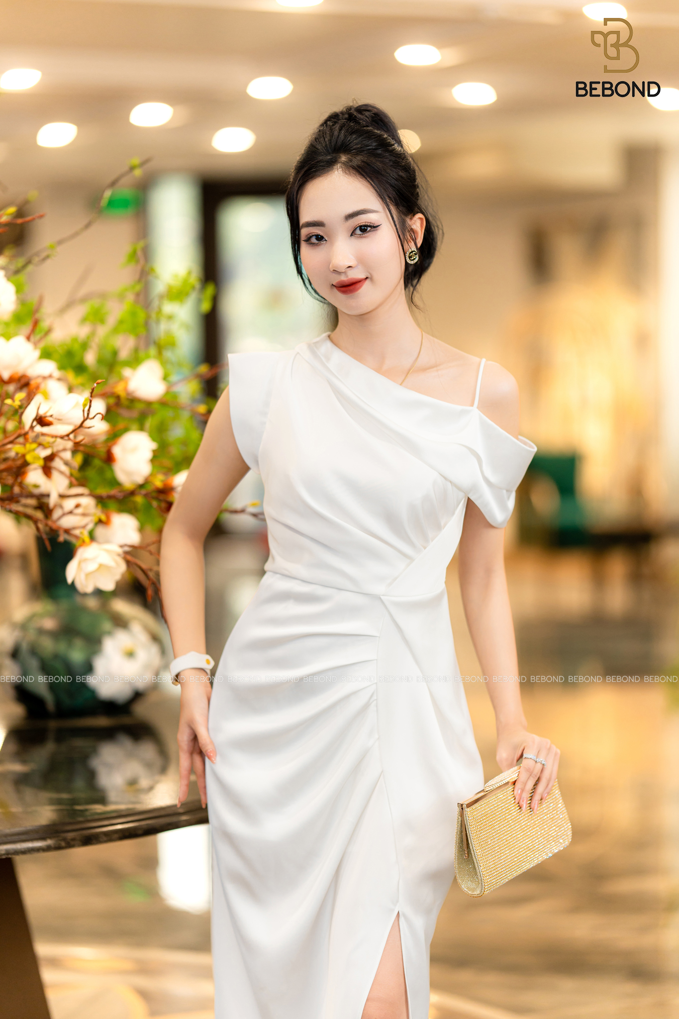 ĐẦM LỤA DỰ TIỆC MÀU TRẮNG - DIAMOND DRESS