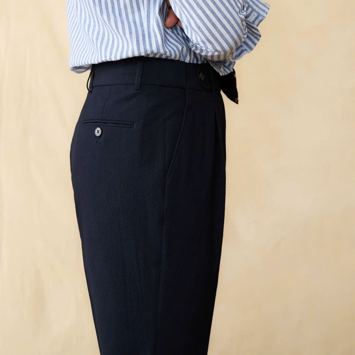 Seersucker Elastic-Waist Trousers Season 2_thumbnail_5