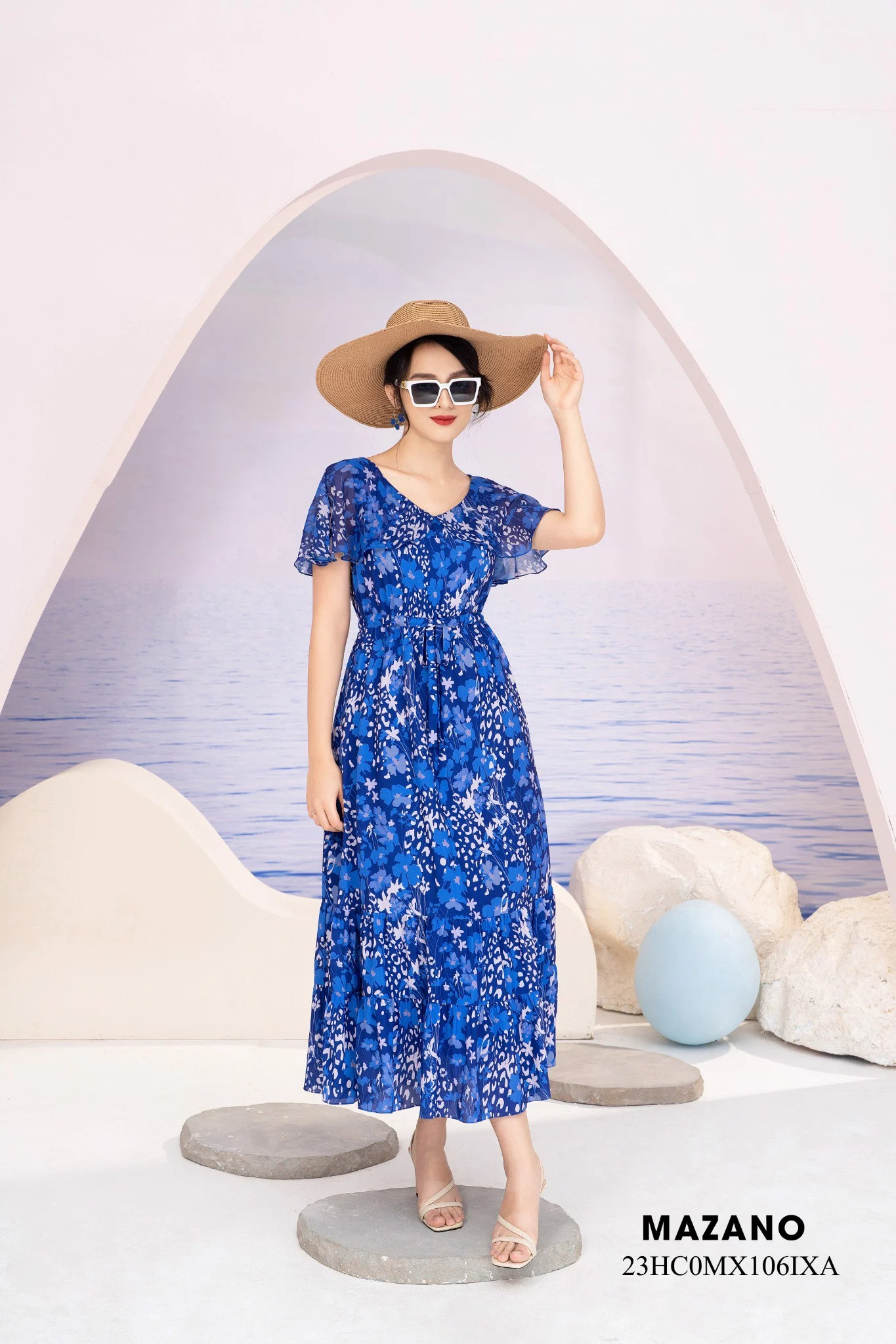 Đầm Maxi vải voan màu xanh in hoạ tiết hoa 23HC0MX106IXA