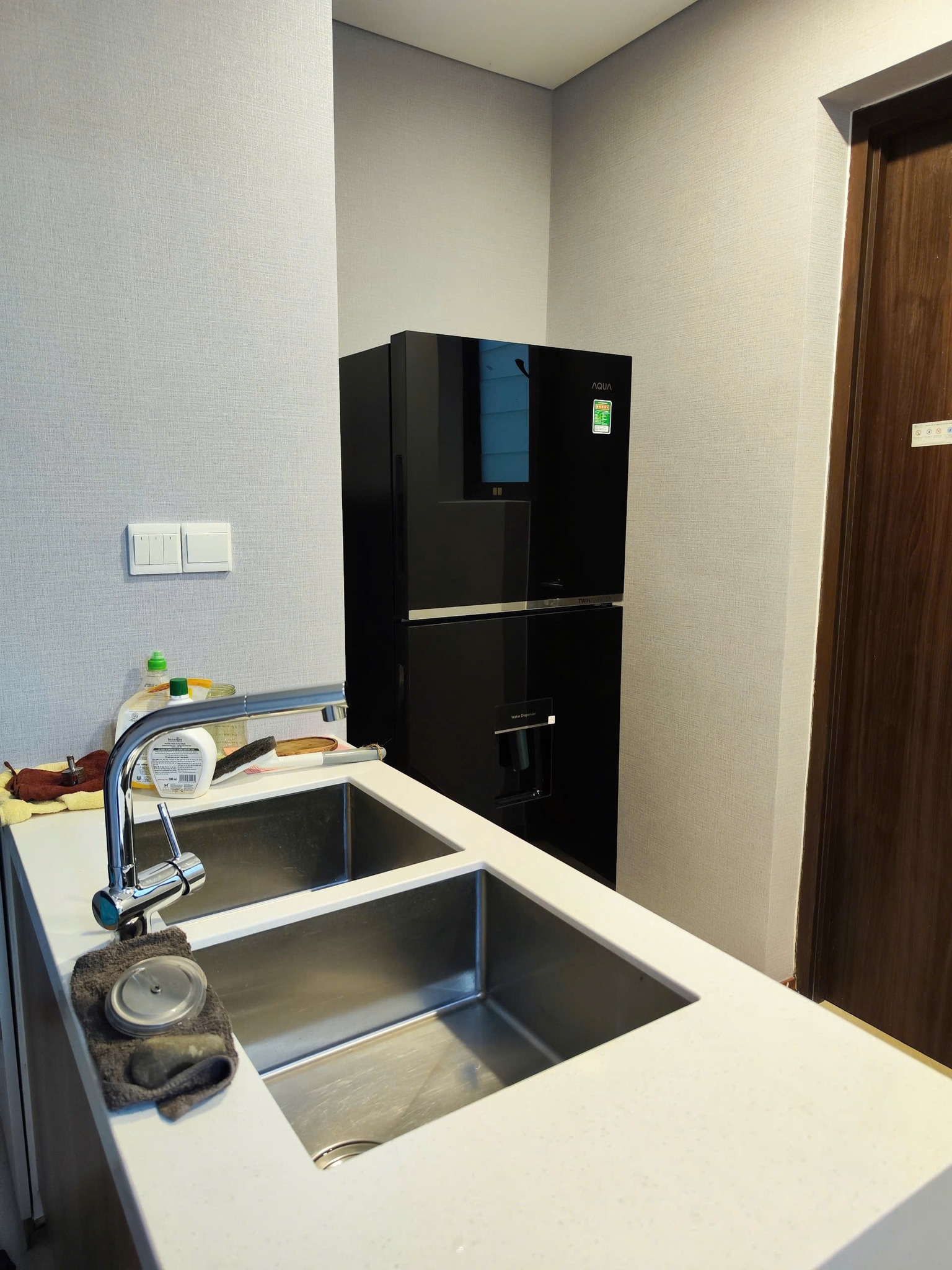 Cho thuê căn hộ 2PN One Verandah, giá rẻ bất ngờ, nội thất đẳng cấp, view bao la!_thumbnail_1