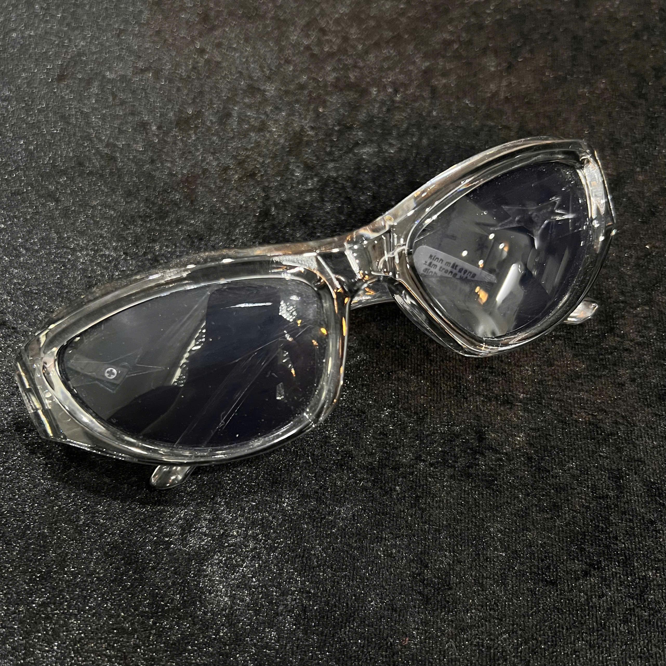 kính mắt gọng xám trong nhựa ngôi sao._thumbnail_1