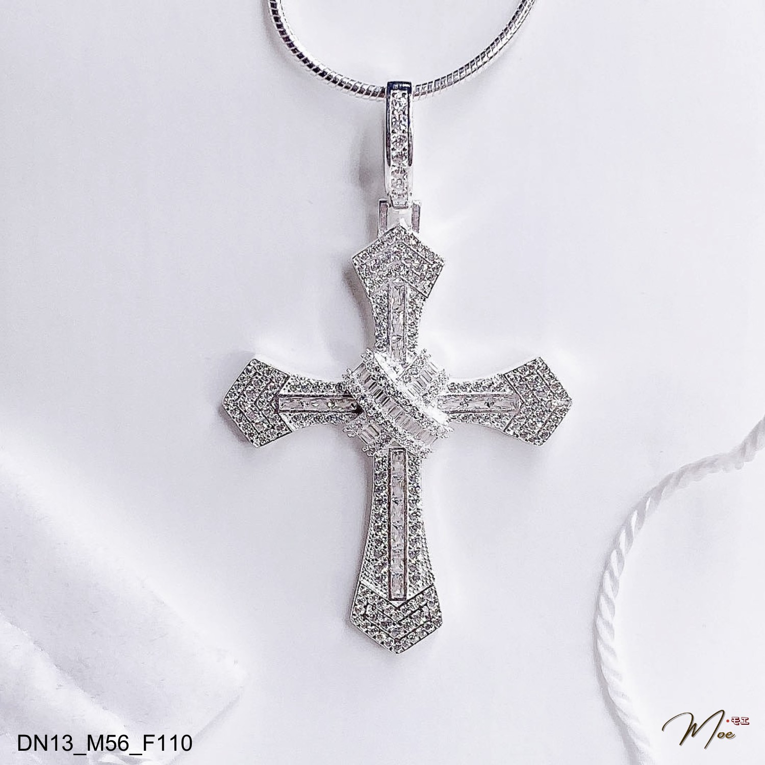 MN24 - Mặt dây chuyền nam thánh giá cách điệu chữ X (3,9 chỉ)