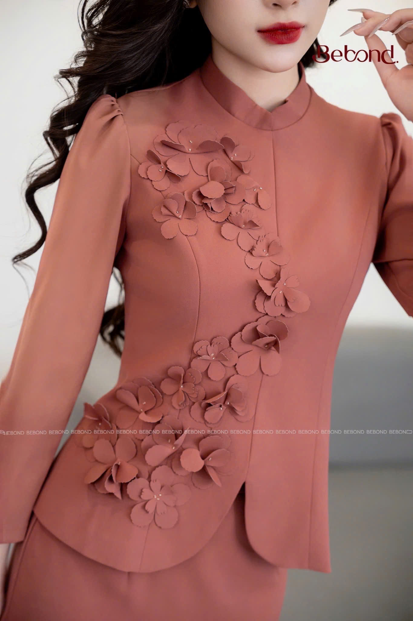 Áo vets cách điệu cổ tàu RUSSET màu ĐỎ GẠCH