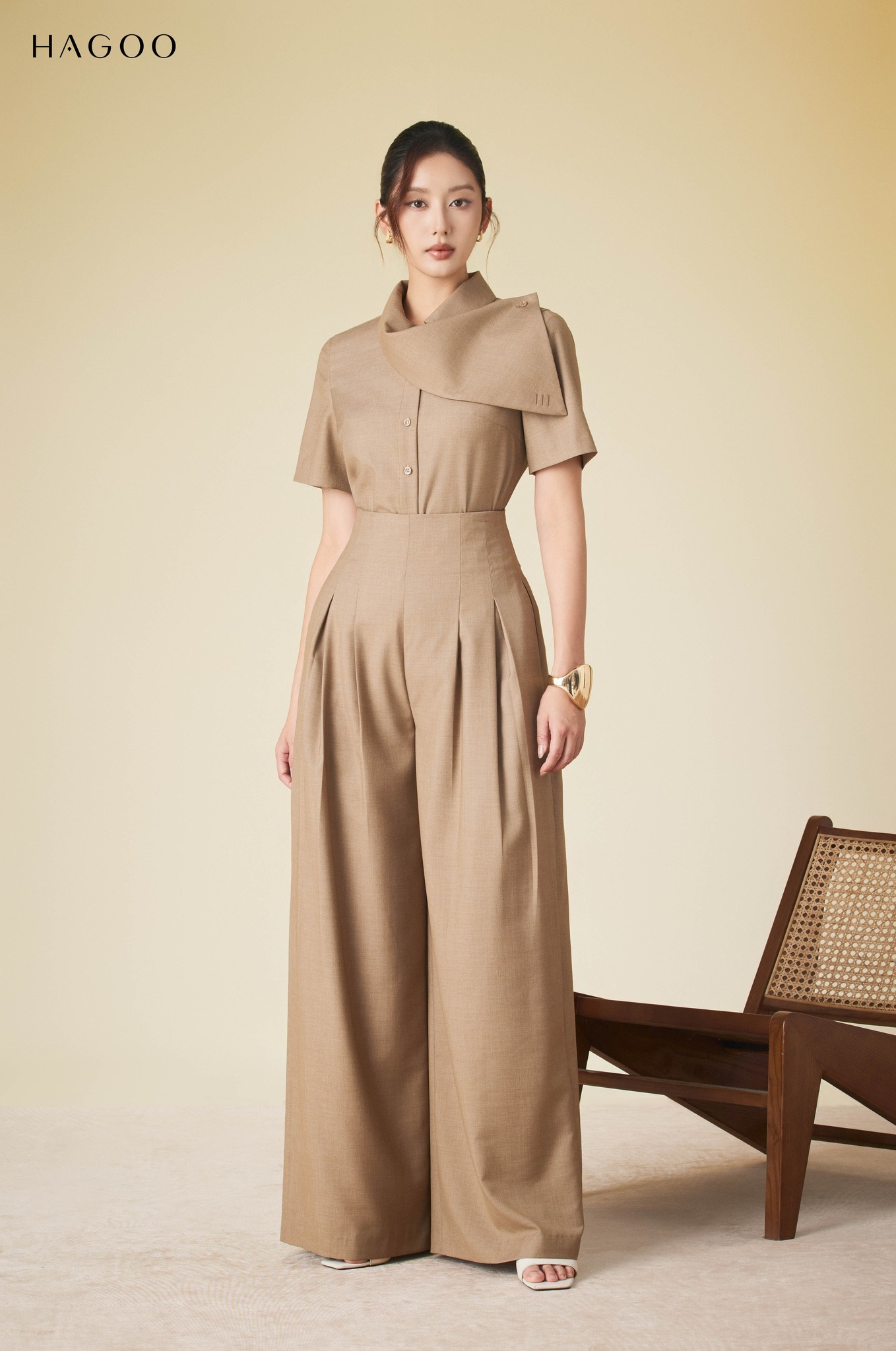 Set áo sơ mi vạt cổ quần suông HAGOO