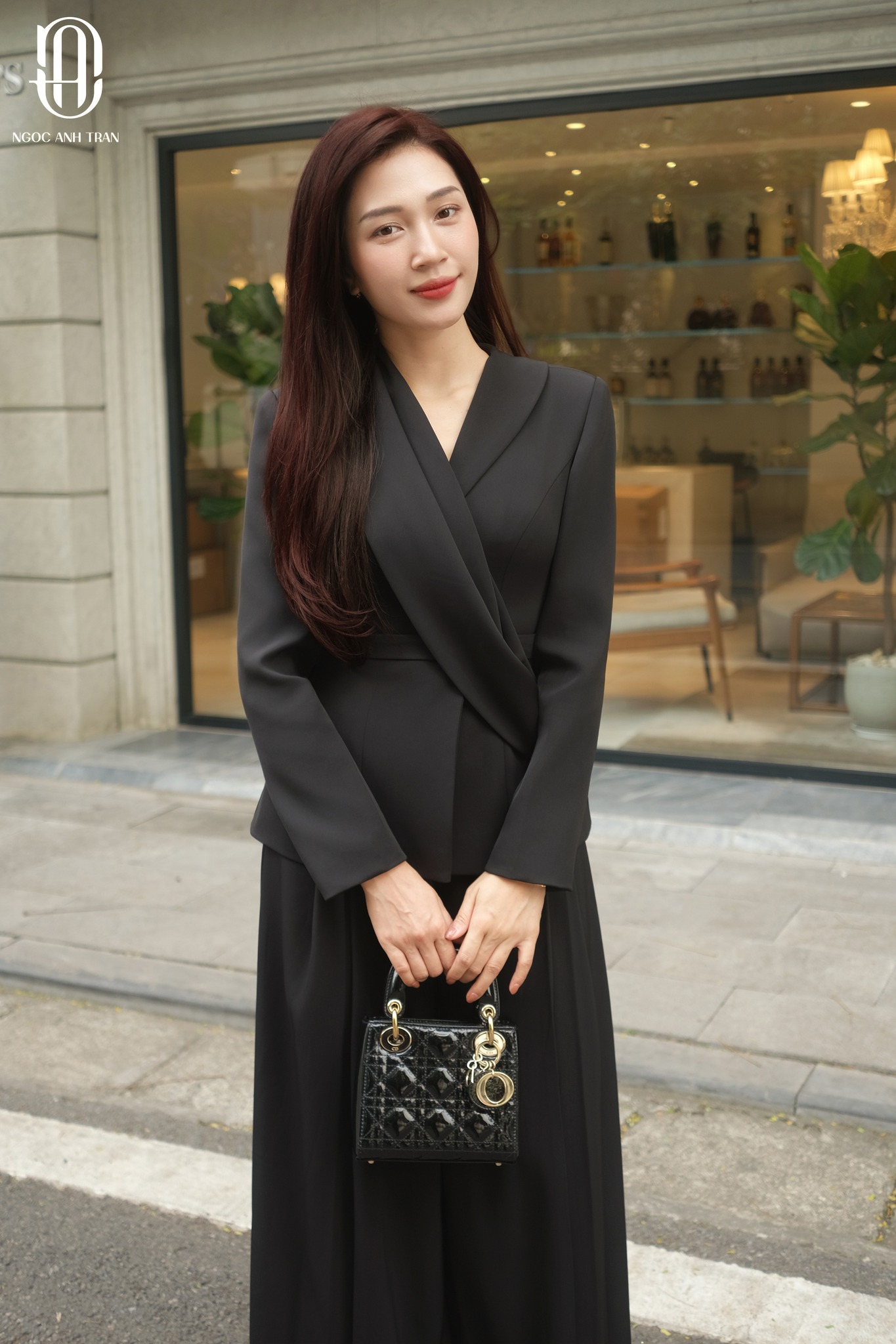 V057 - Áo vest khăn đen dài tay