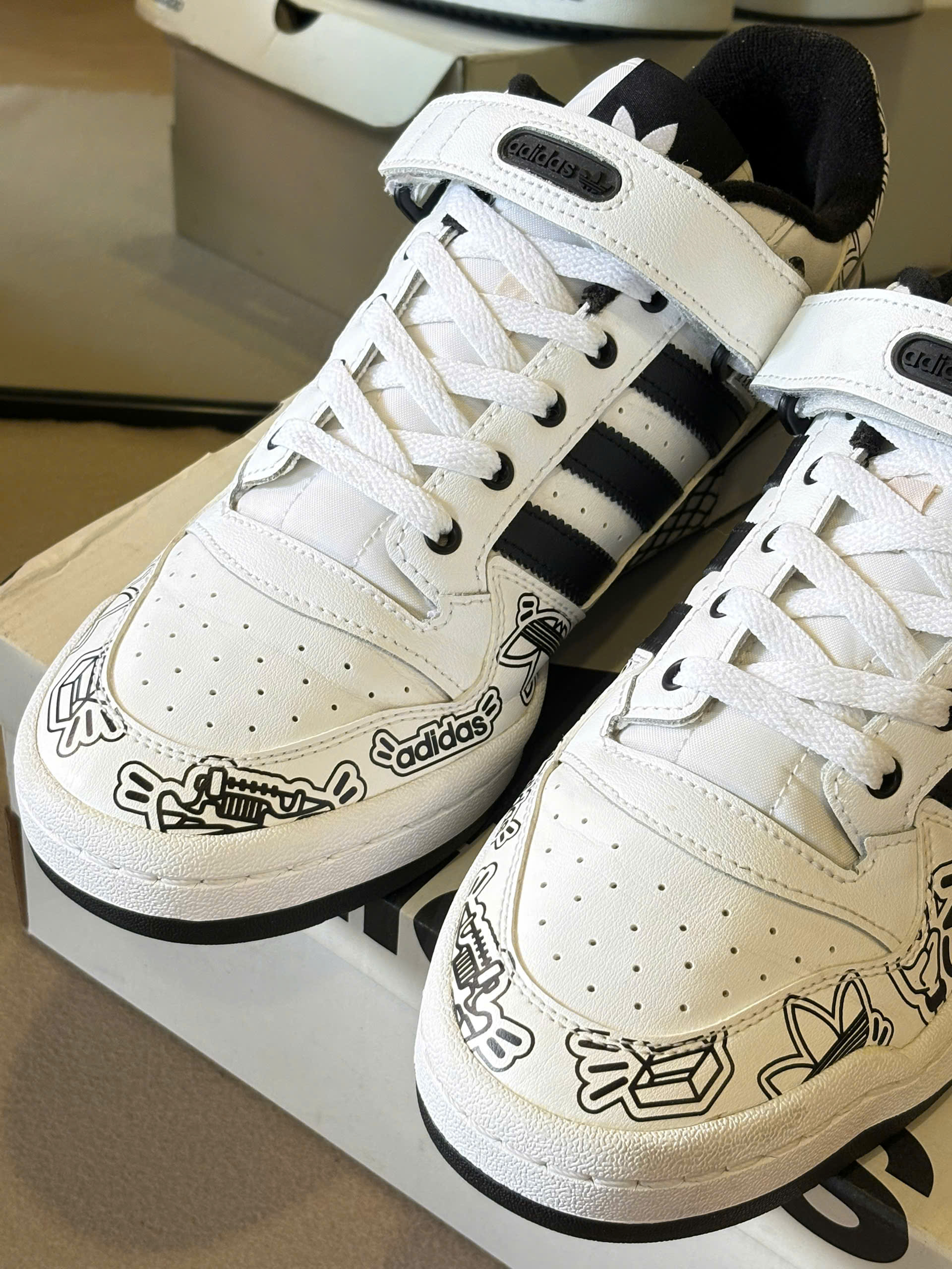 Adidas Originals Forum Low 