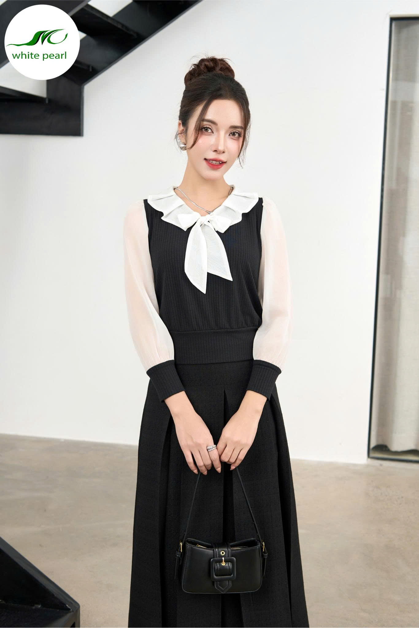 Áo thun cổ buộc nơ Thời Trang Công Sở White Pearl_thumbnail_2