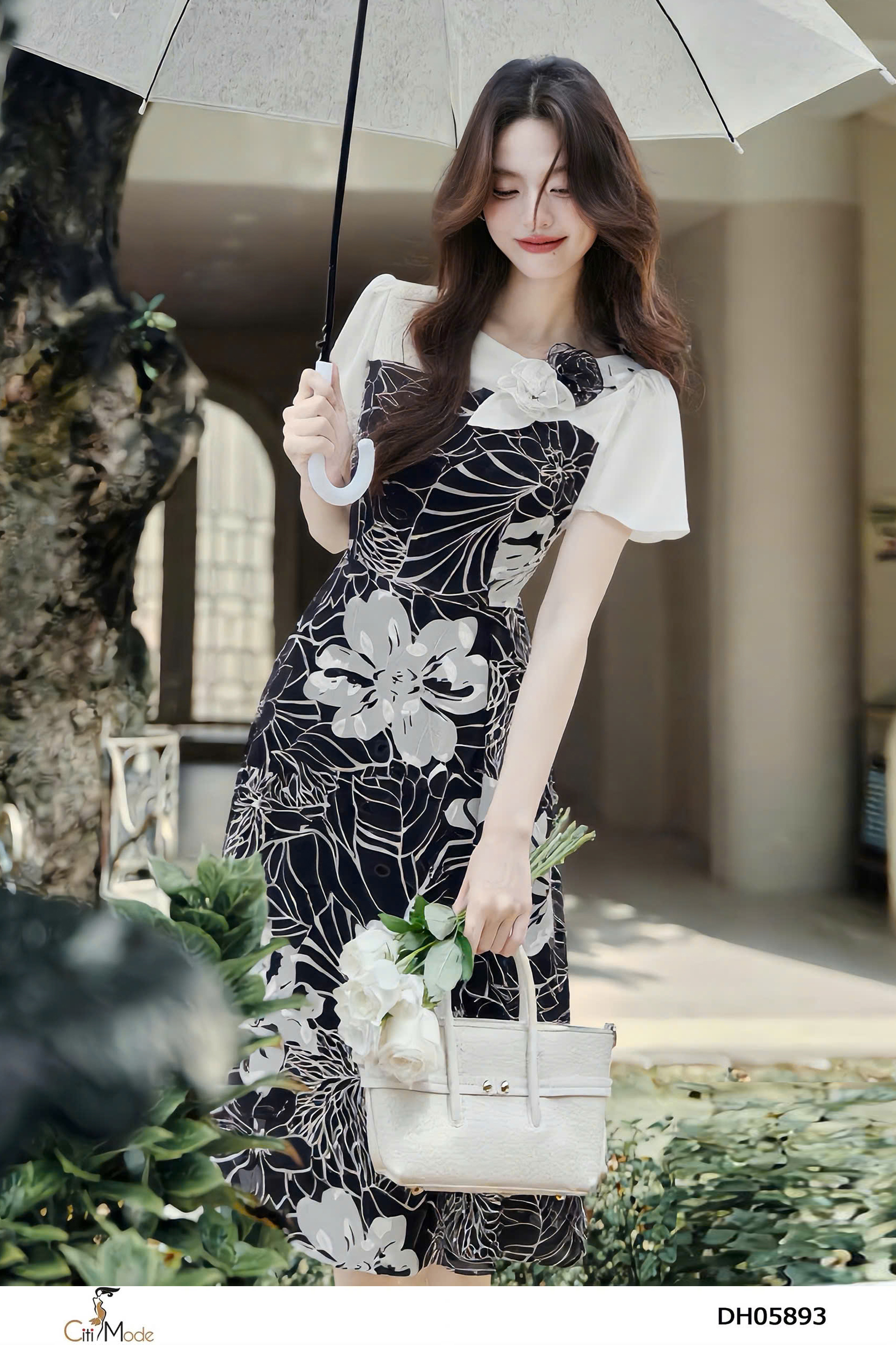 Đầm xòe xếp ly lệch, in họa tiết, phối cổ, tay trắng