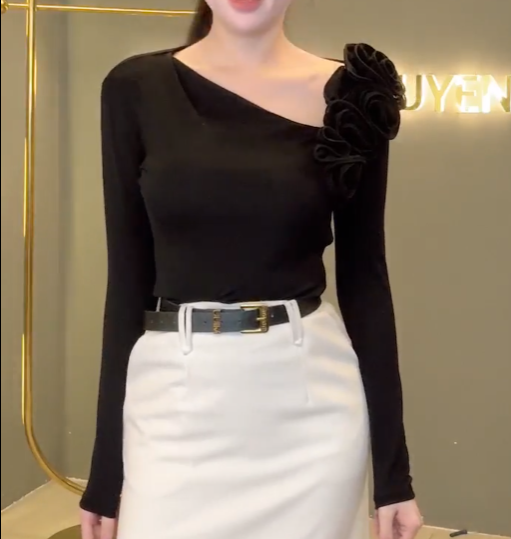 Áo Thun Tay Dài Đính Hoa_thumbnail_4