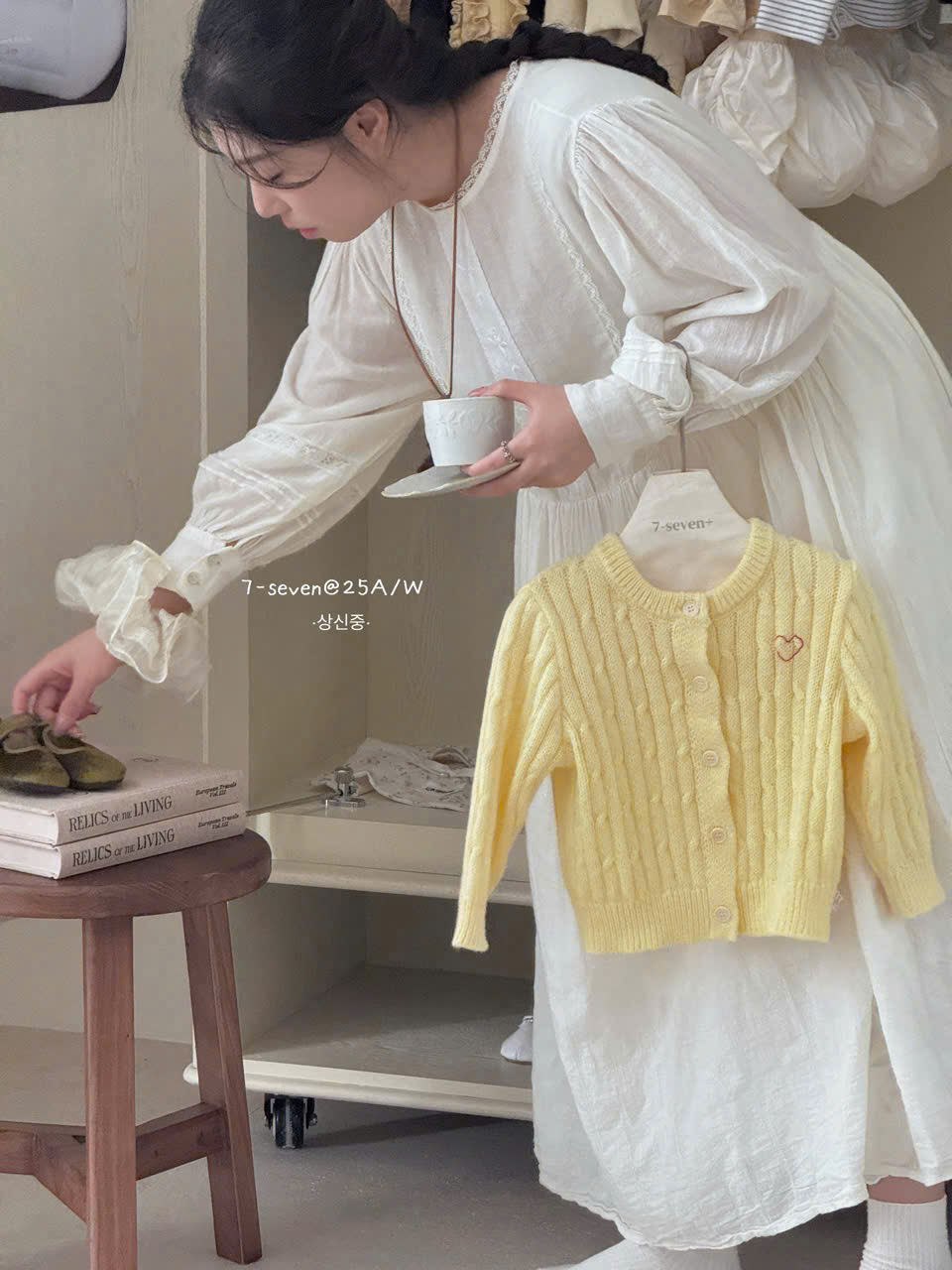 (M73) Áo cardigan vàng thêu tim đỏ seven_thumbnail_0