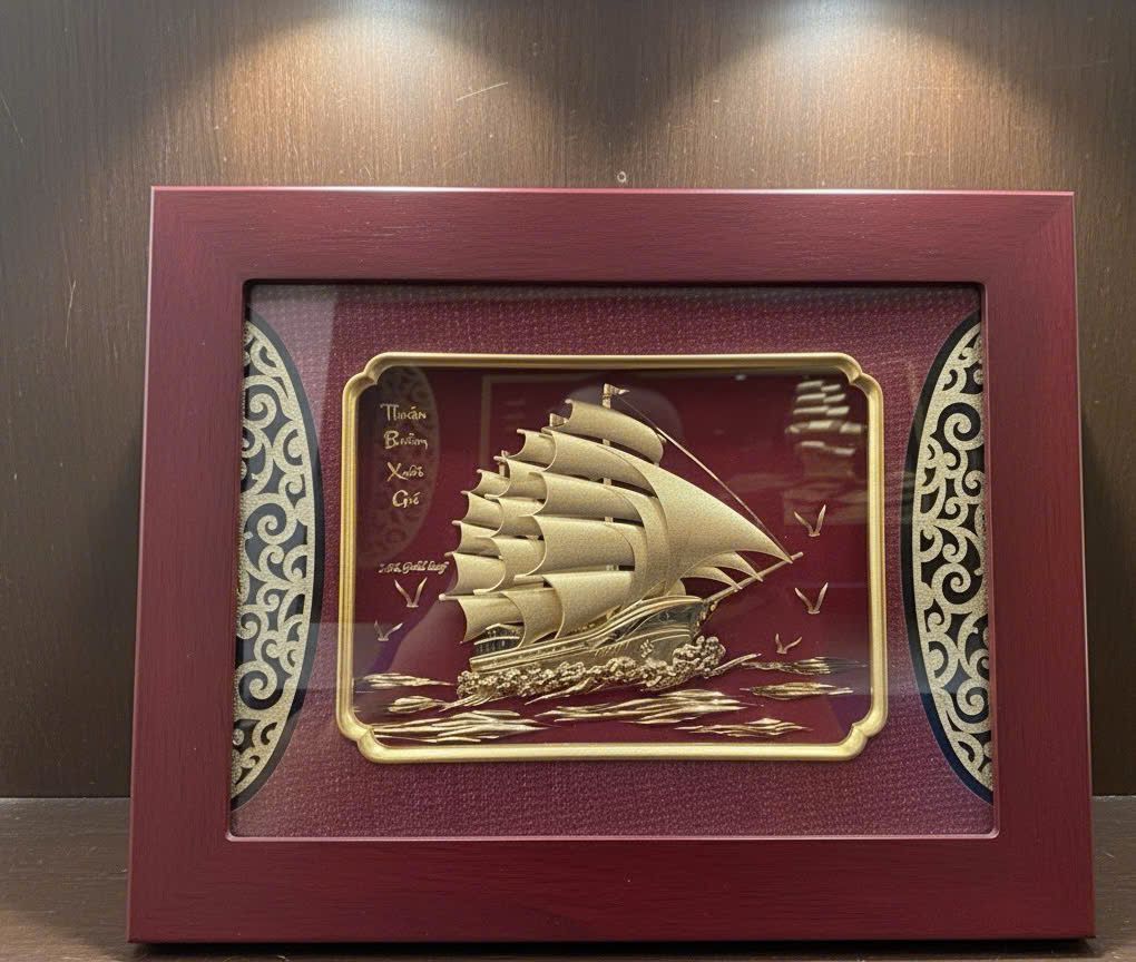 Tranh thuyền thuận buồm xuôi gió mạ vàng 24k KT 34X 27CM 