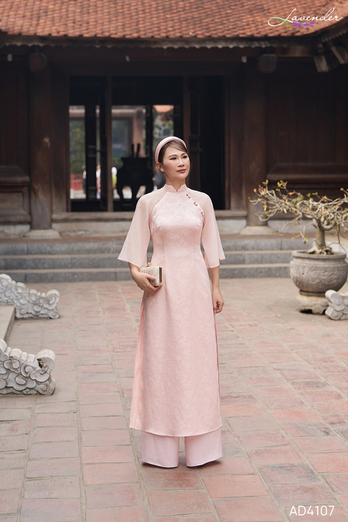 Áo dài gấm màu hồng phối tay AD4107