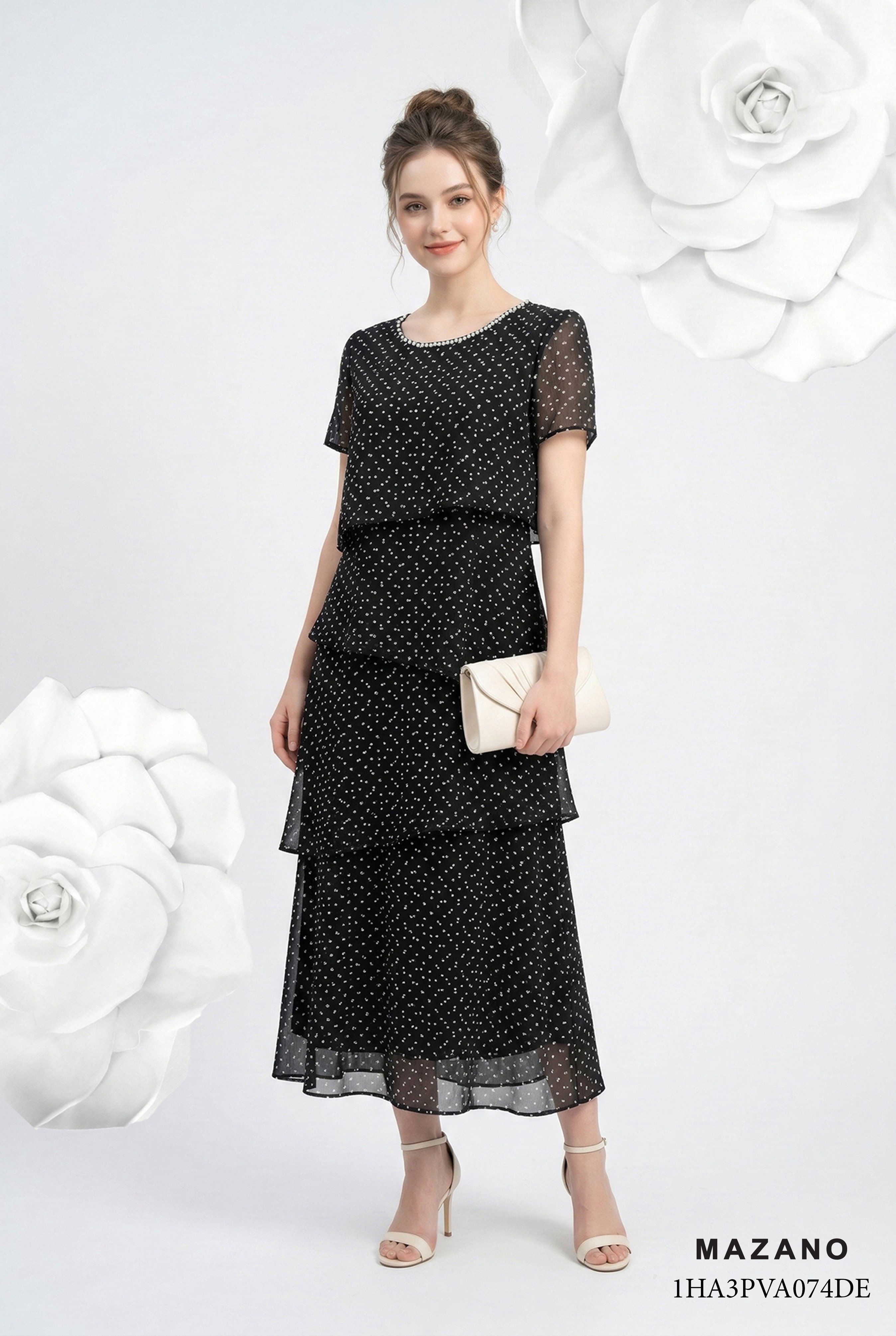 Đầm voan mỏng họa tiết chấm bi dáng suông A phân tầng cổ tròn tay ngắn đính hạt đá  thiết kế MAZANO