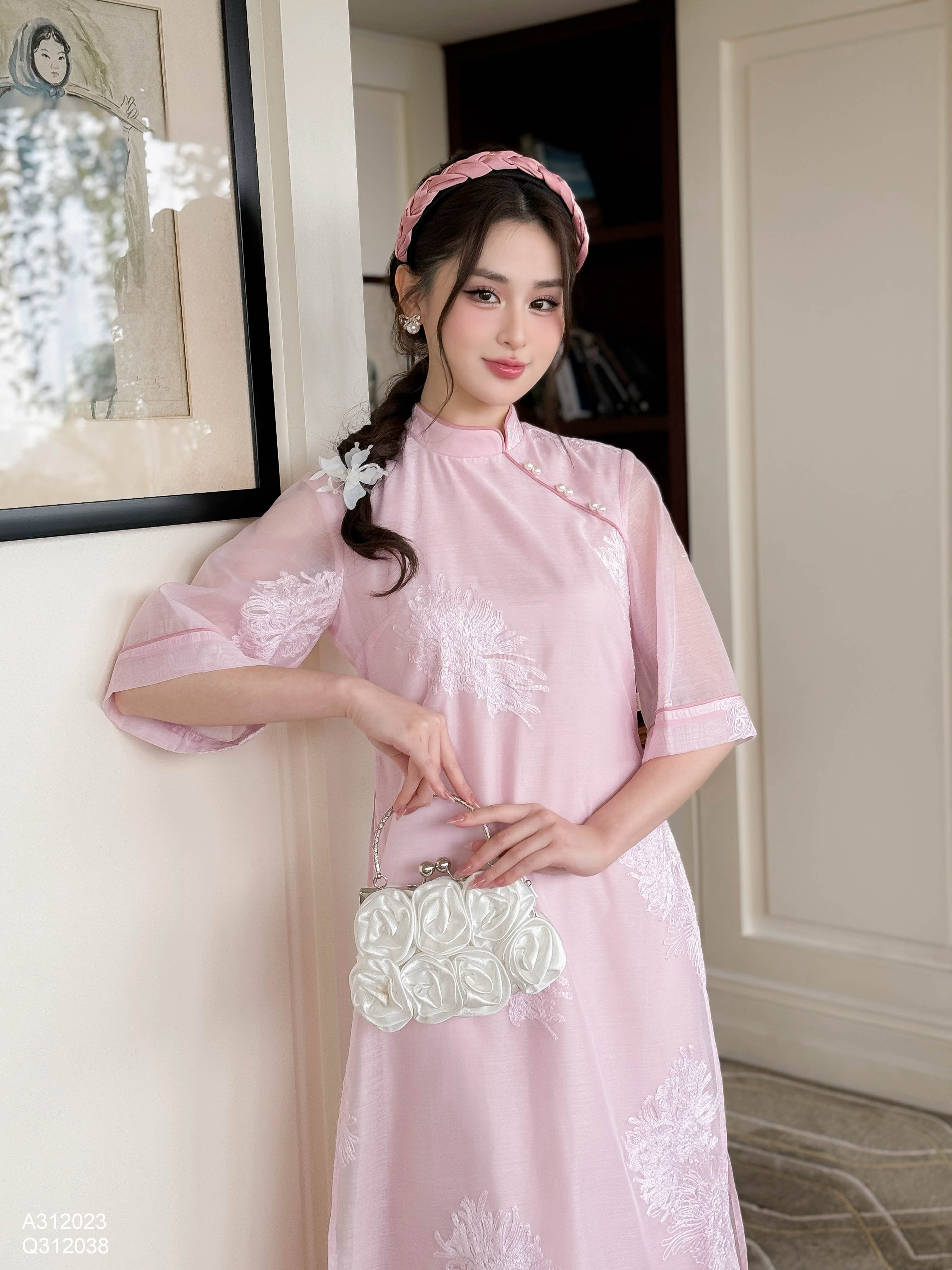 Áo dài tơ thêu hoa_thumbnail_18