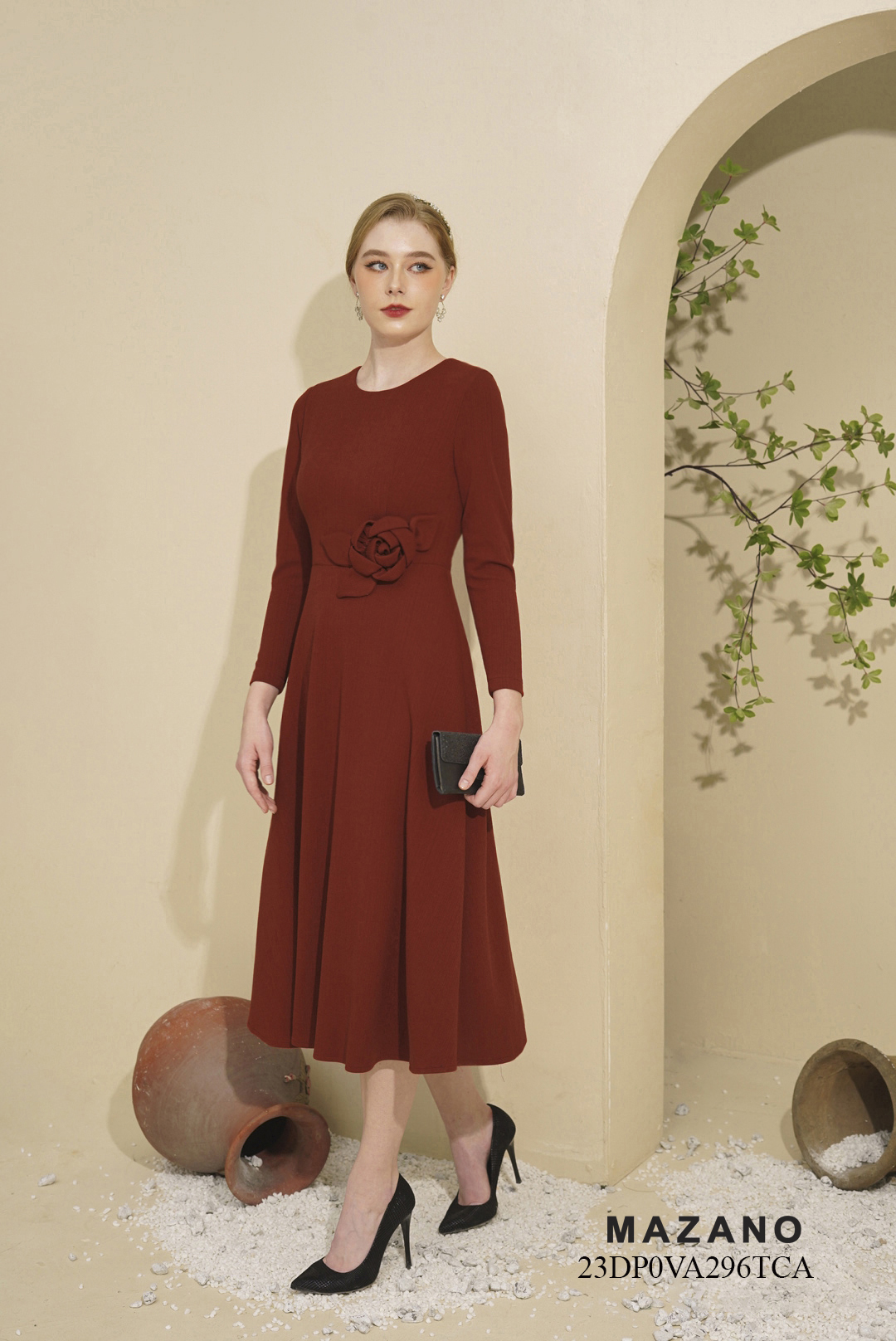 Đầm len đính hoa eo dự tiệc_thumbnail_1