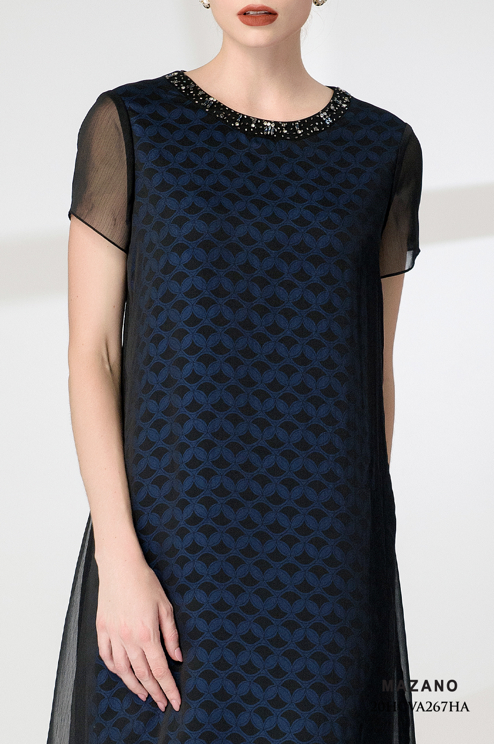 Đầm xanh họa tiết phủ cách điệu_thumbnail_4