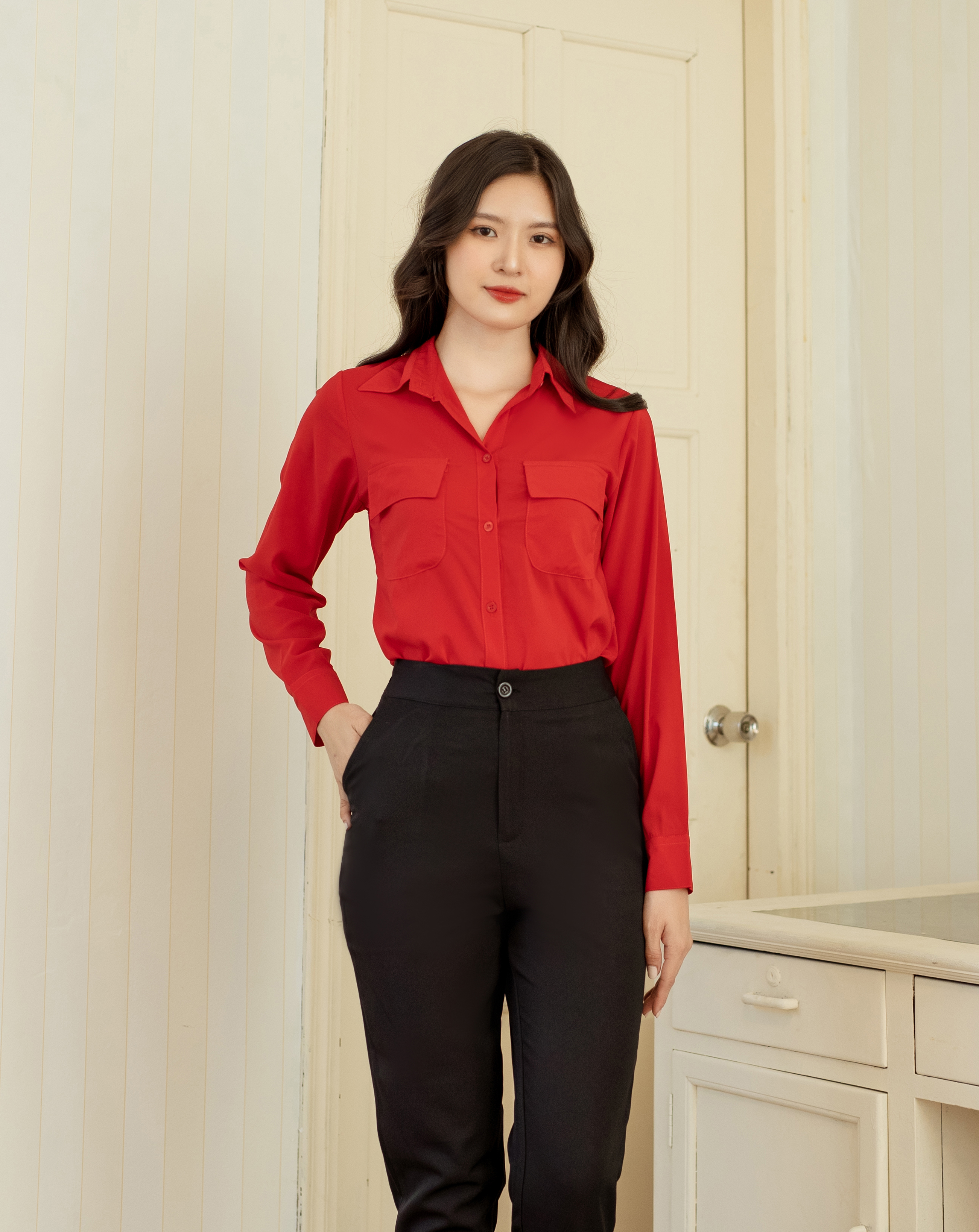 Sơ mi form dài xẻ eo cao xinh xắn_thumbnail_25