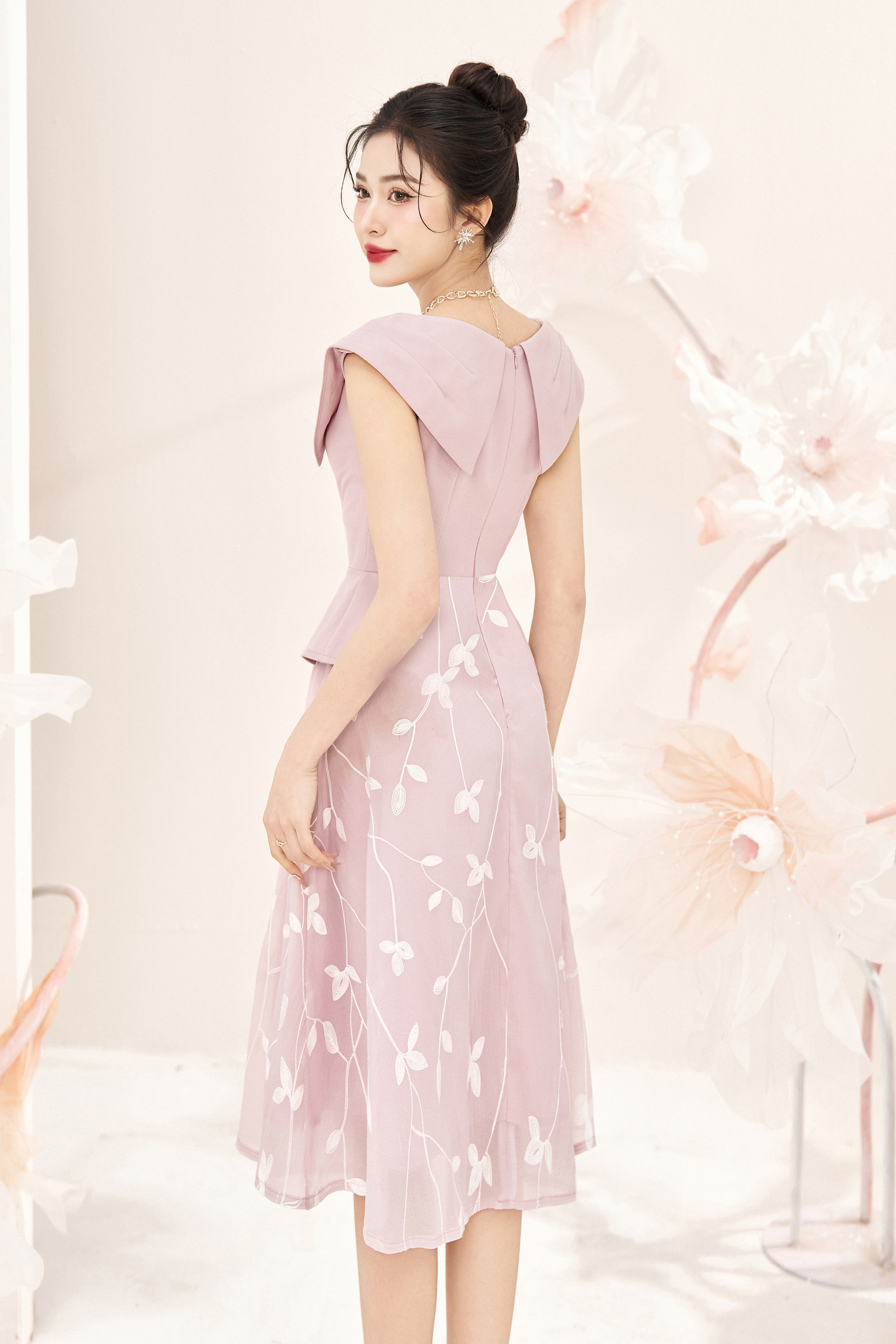 Đầm xoè peplum hồng phối chân váy hoa_thumbnail_4