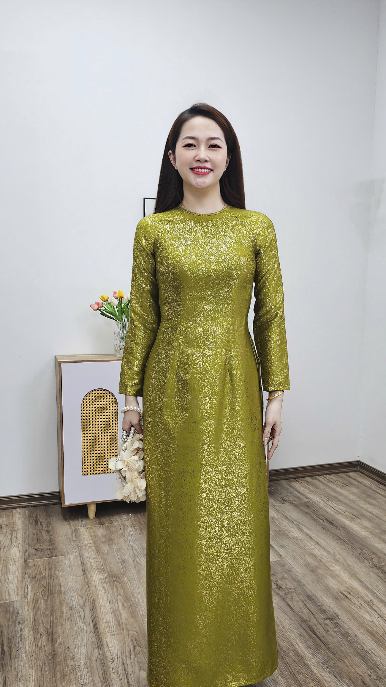 A3007 áo dài cổ khít tay dài lụa nano cốm ánh vàng_thumbnail_1