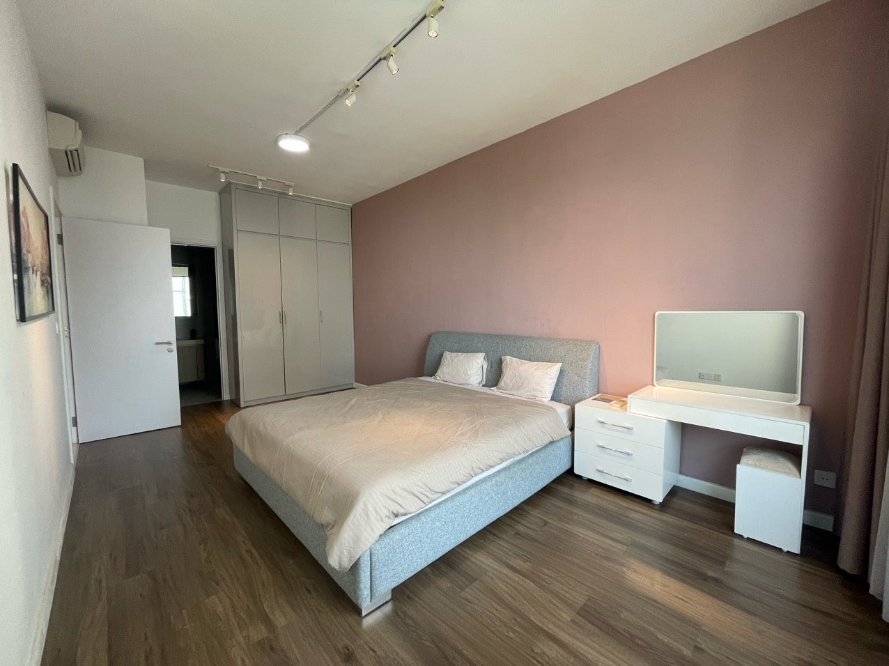 Dự án The River căn 3PN, nội thất đầy đủ cho thuê giá tốt , chủ nhà dễ tính._thumbnail_2