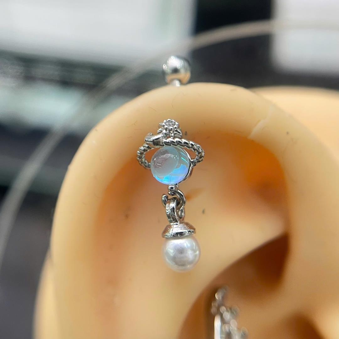 khuyên kiểu vertical vũ trụ xanh nhạt rơi ngọc trai trắng_thumbnail_3