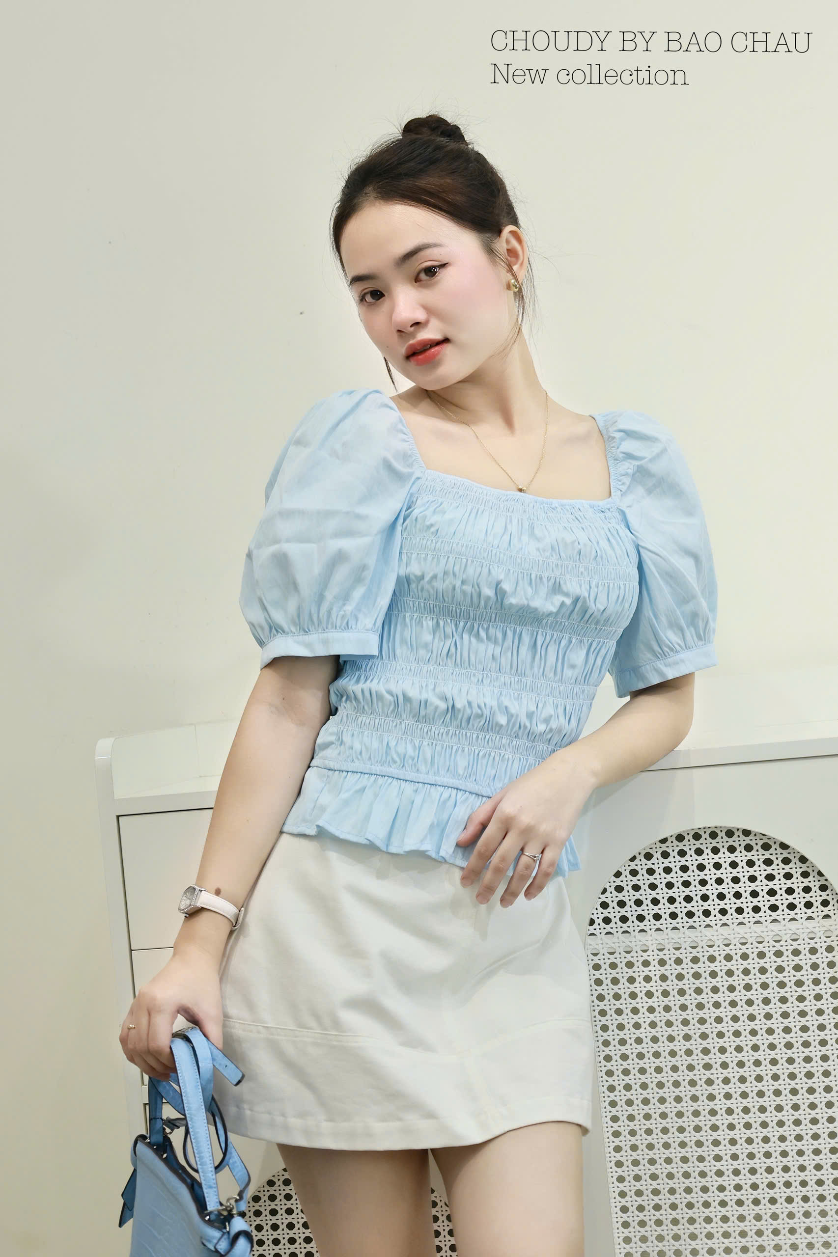 SALE  U702_thumbnail_9