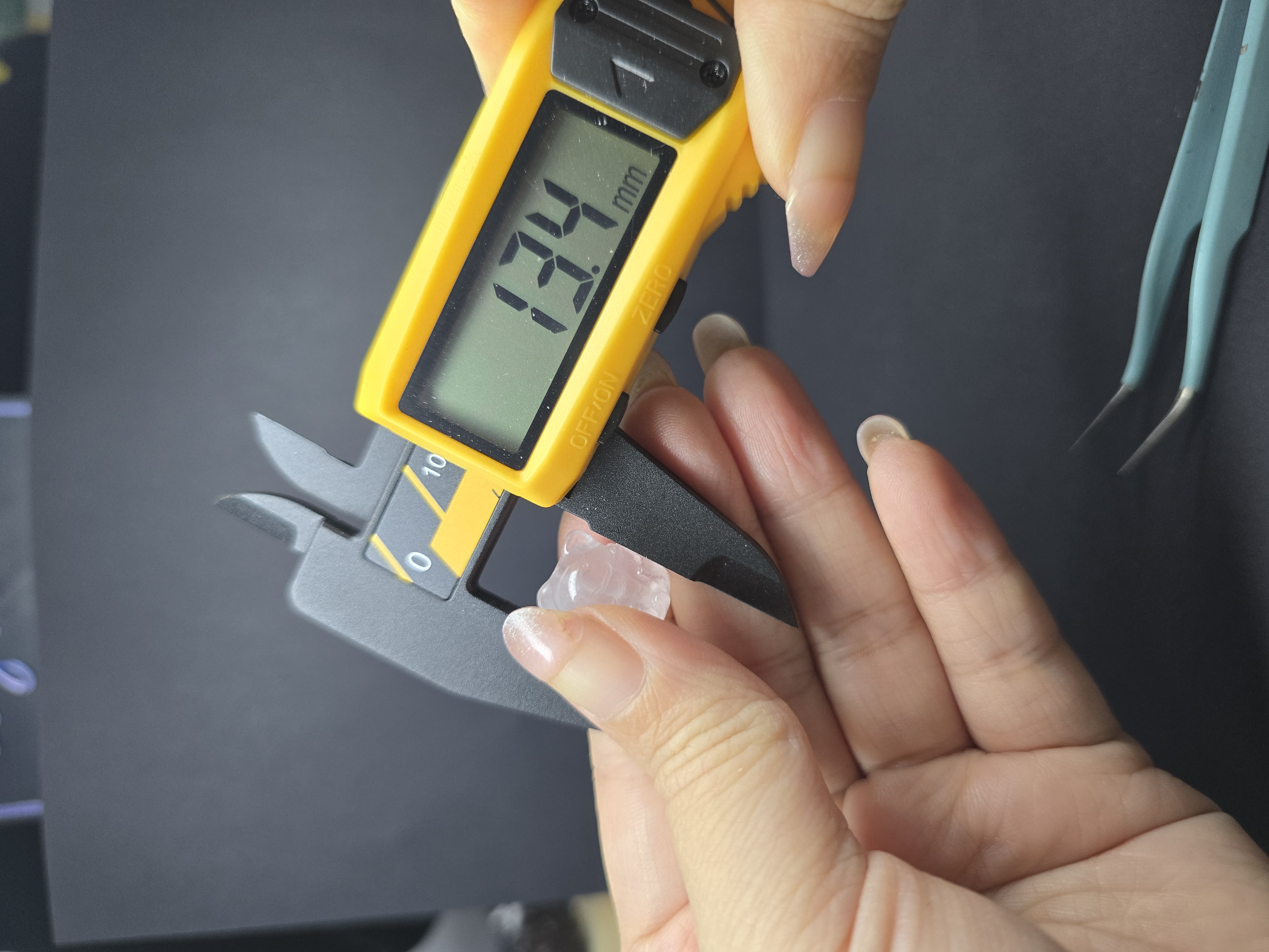 Charm Hạt Lẻ Thạch Anh Hồng - Hồ Ly Cửu Vỹ Cả Khối (Đã Xỏ Lỗ - Bán Lẻ 1 Viên)_thumbnail_3