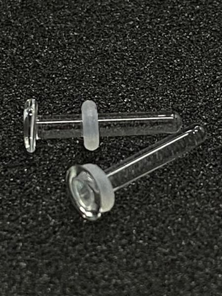 Khuyên thuỷ tinh suốt thân thẳng 8mm xỏ sụn.