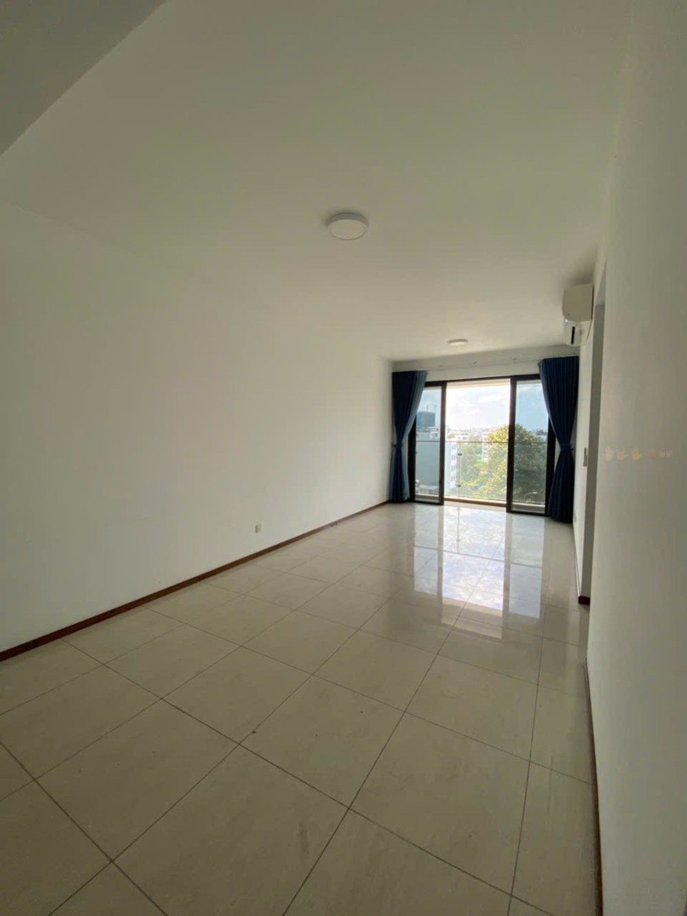 Bán căn hộ 3 phòng ngủ One Verandah - Tầng thấp, nhà rộng rãi _thumbnail_2