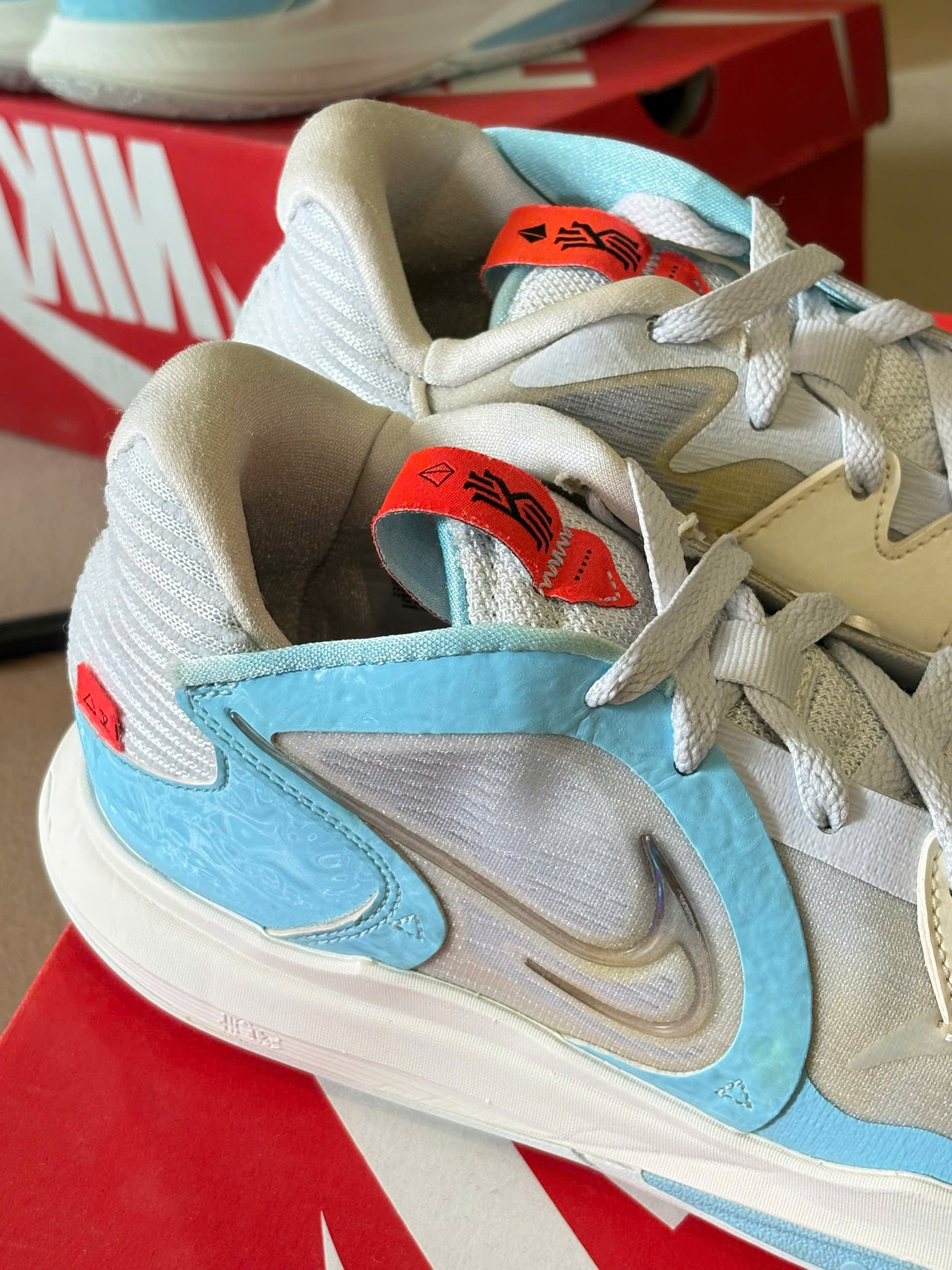 Nike Kyrie Low 5 EP ‘Football Grey’ DJ6014-003_thumbnail_3