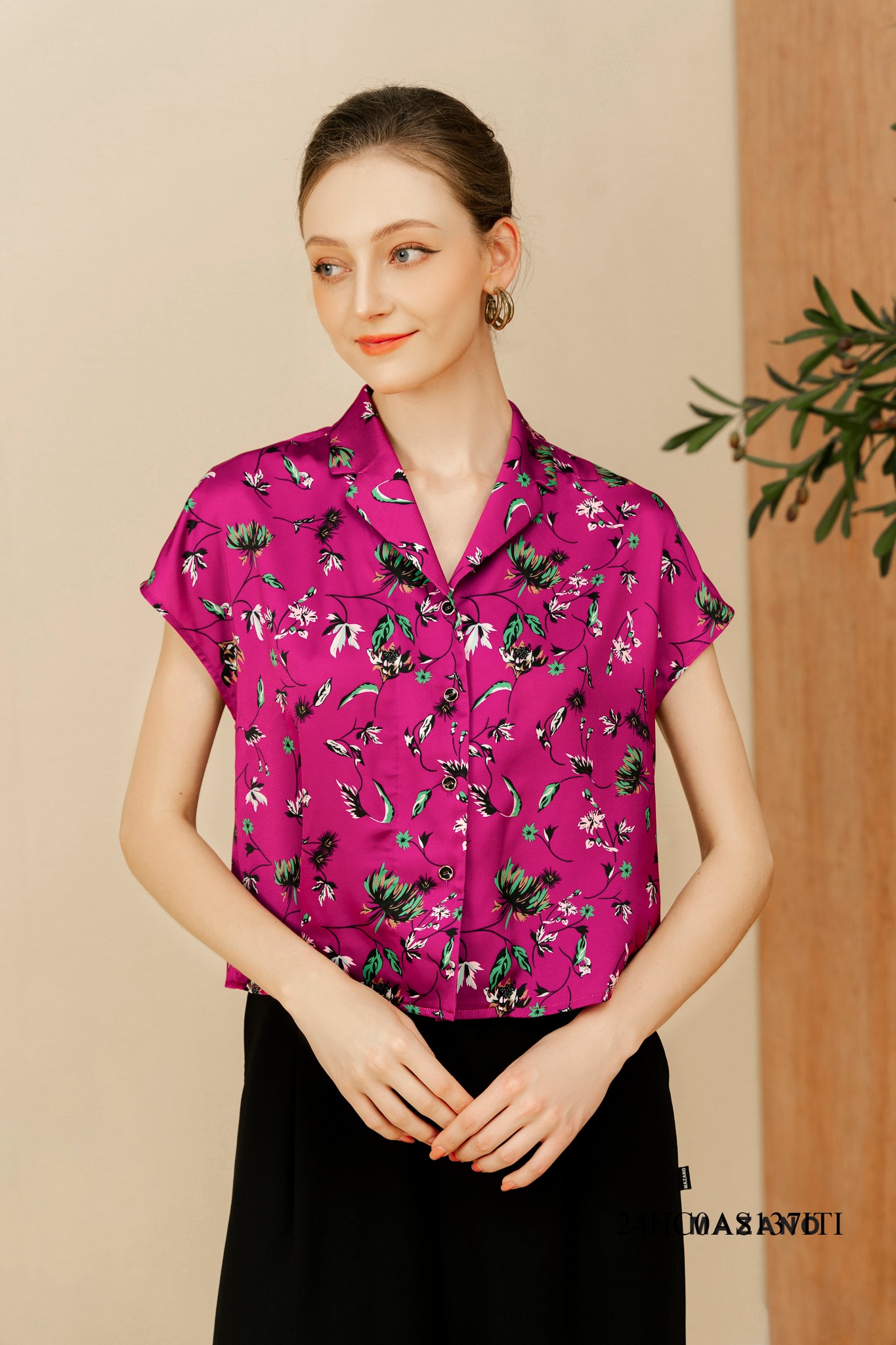 Áo Top ngắn cài khuy Suông Vải lụa mỏng Họa tiết hoa cách điệu Cổ hai ve Tay liền Dài dưới eo_thumbnail_2