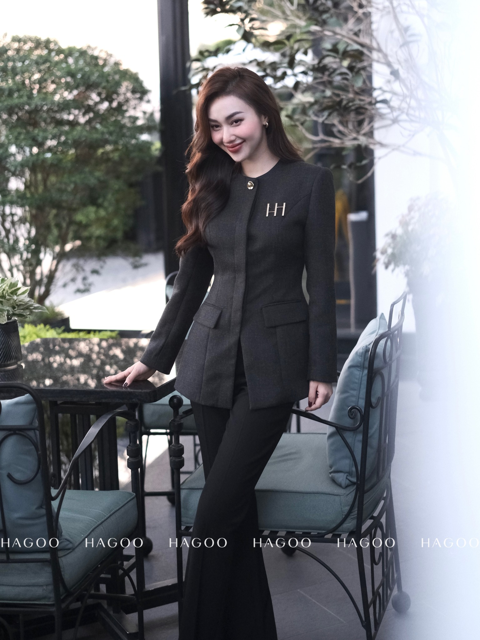 Áo blazer dấu khuy HAGOO_thumbnail_1
